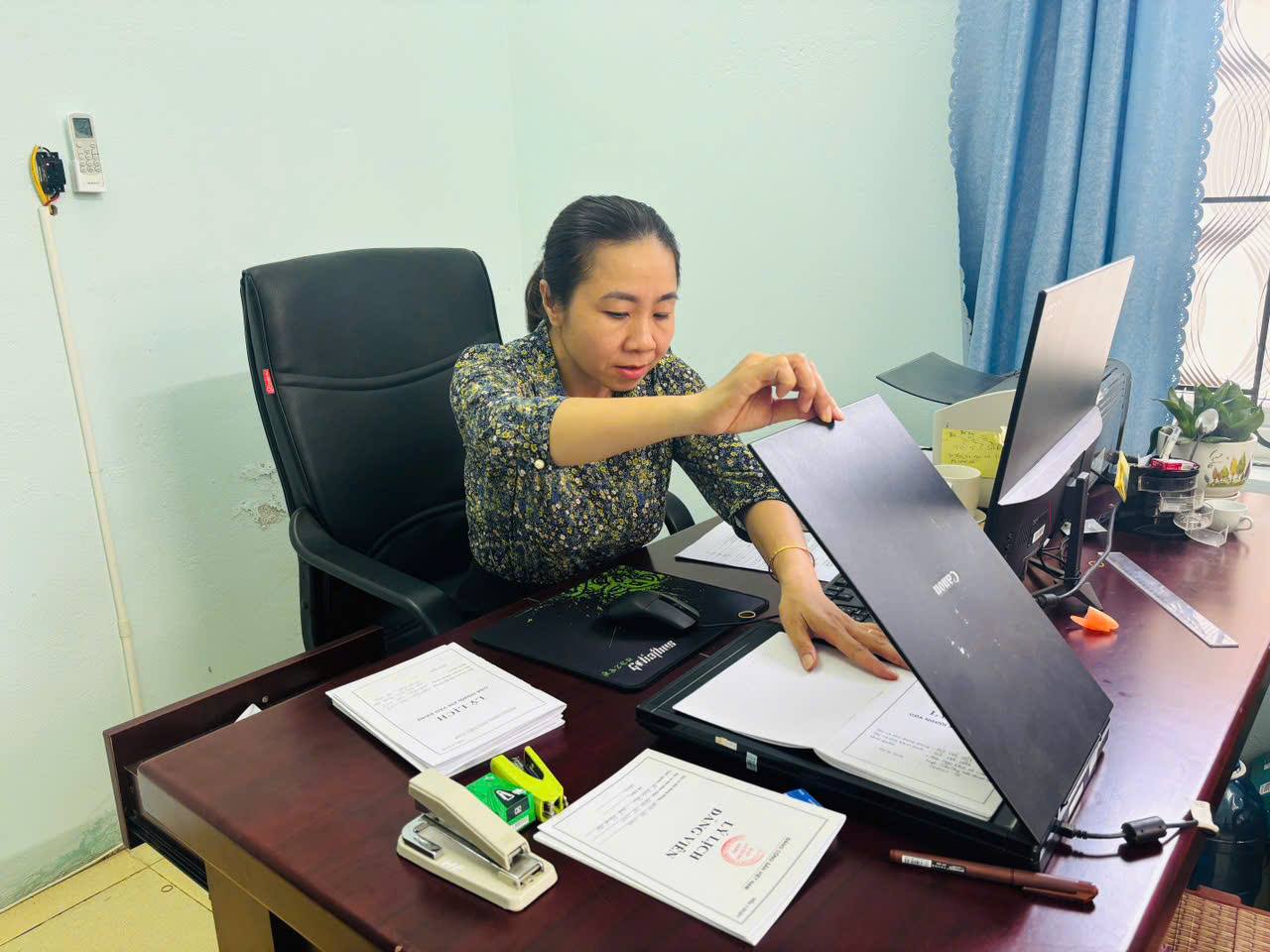 Anh-tin-bai