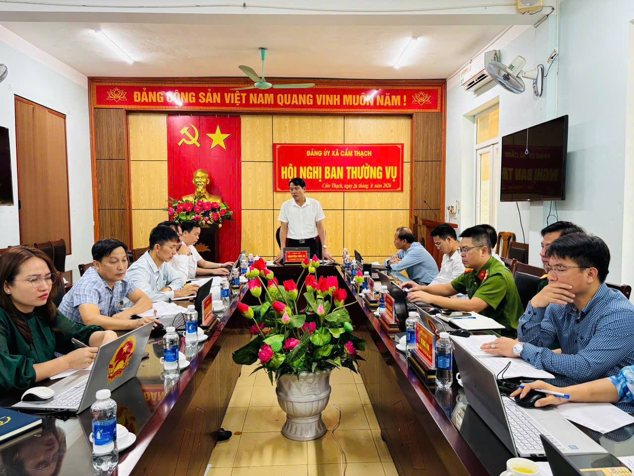 Anh-tin-bai