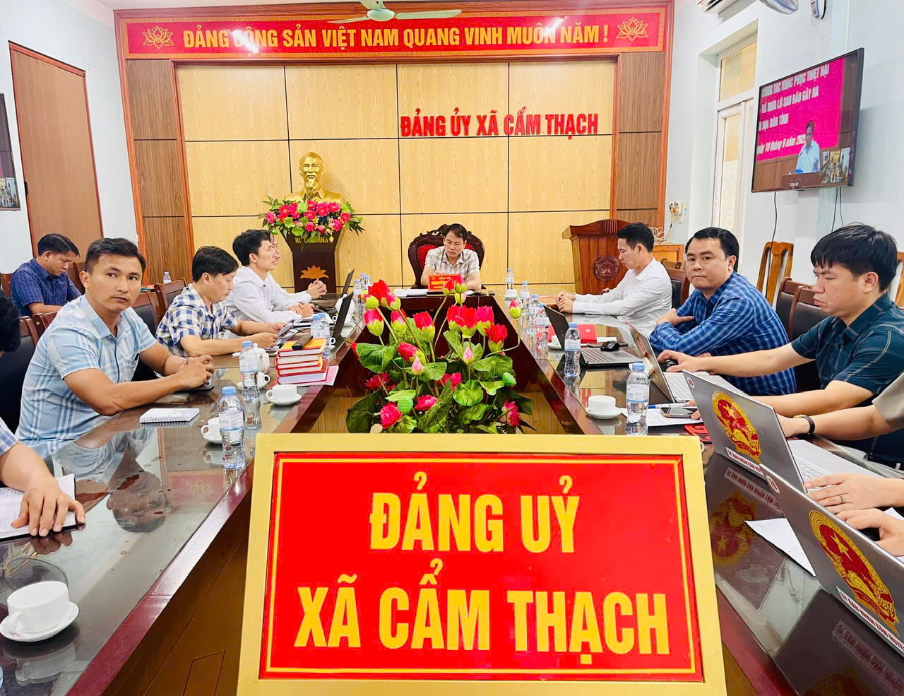 Anh-tin-bai