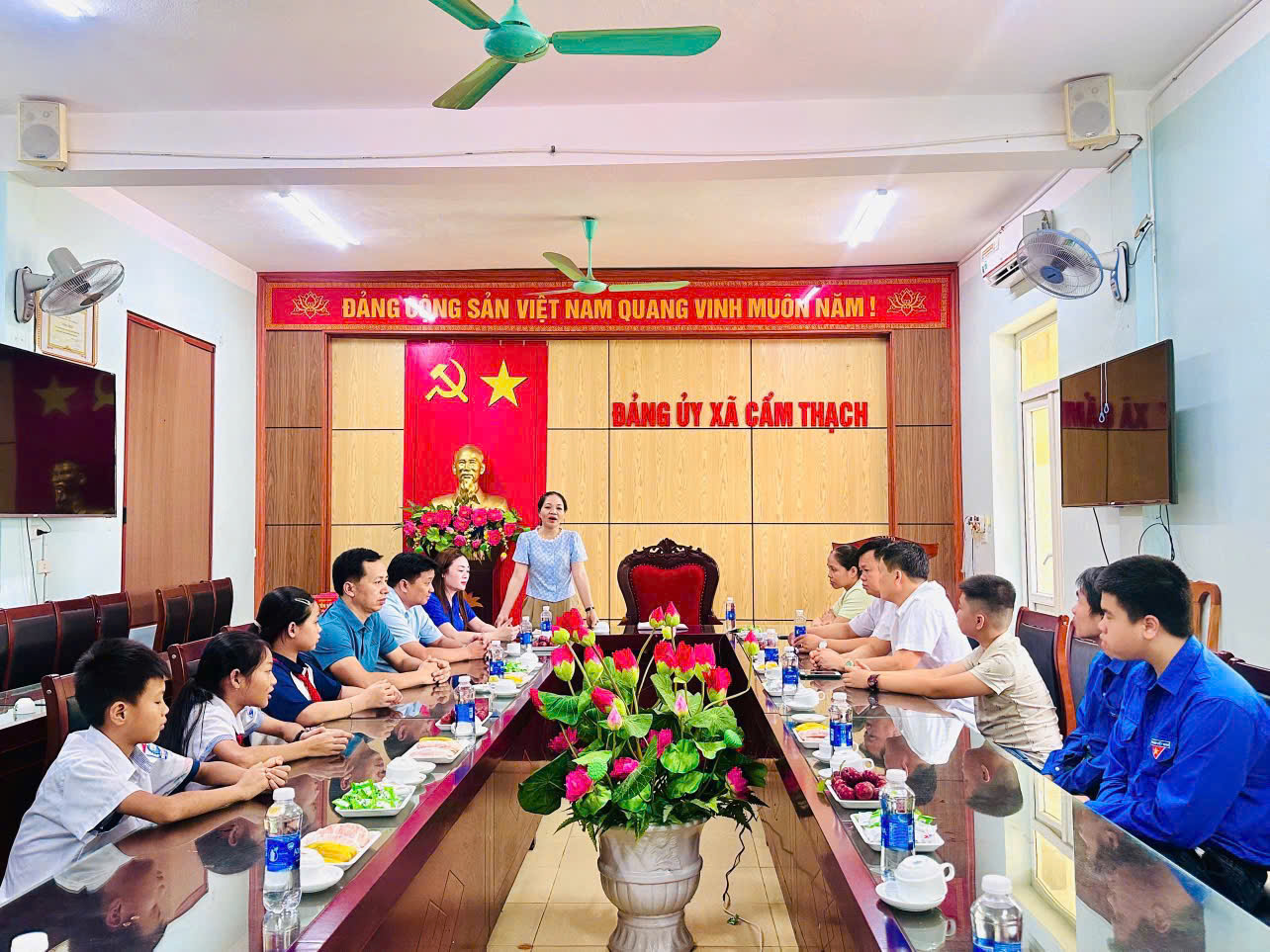 Anh-tin-bai