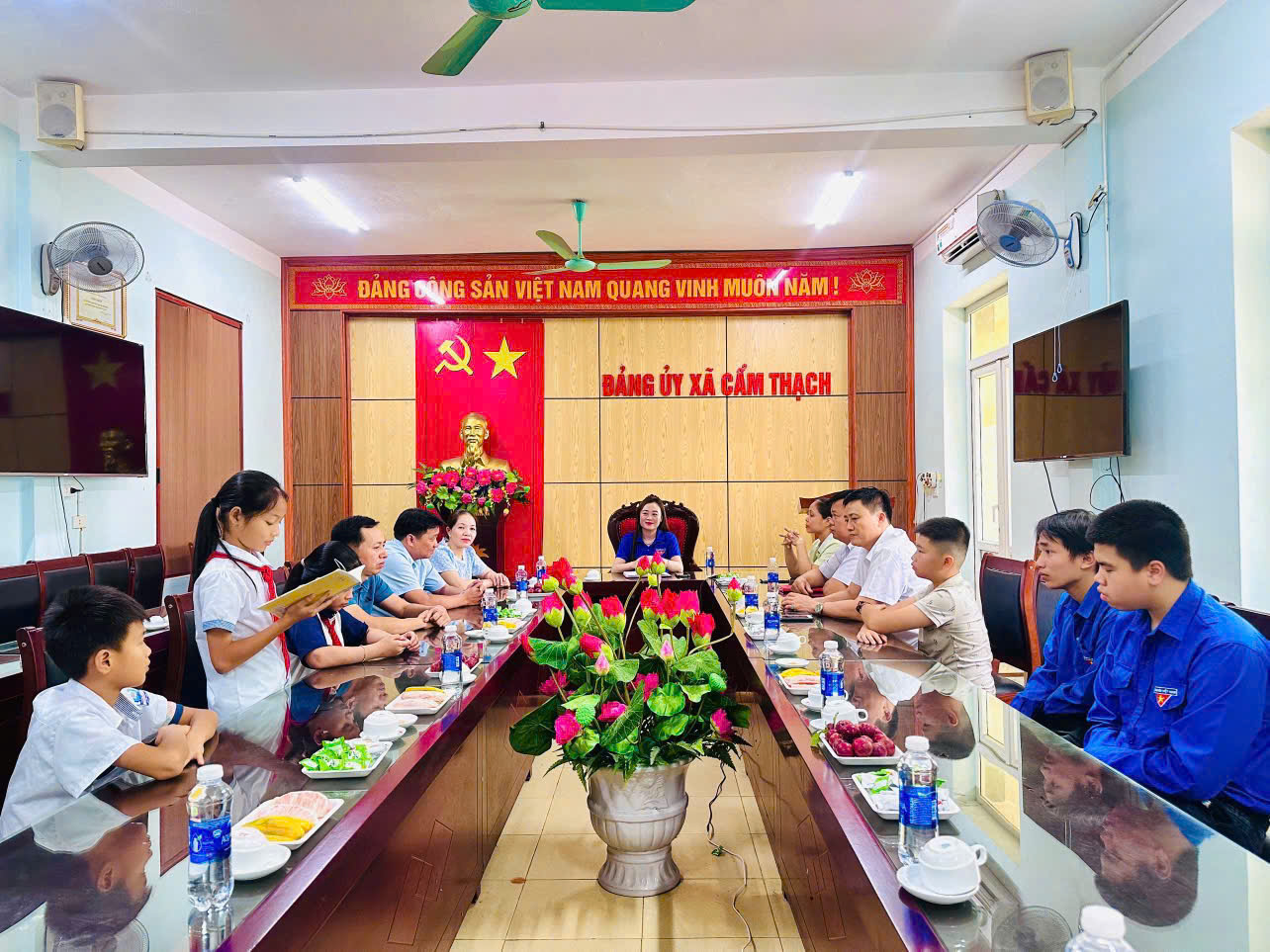 Anh-tin-bai