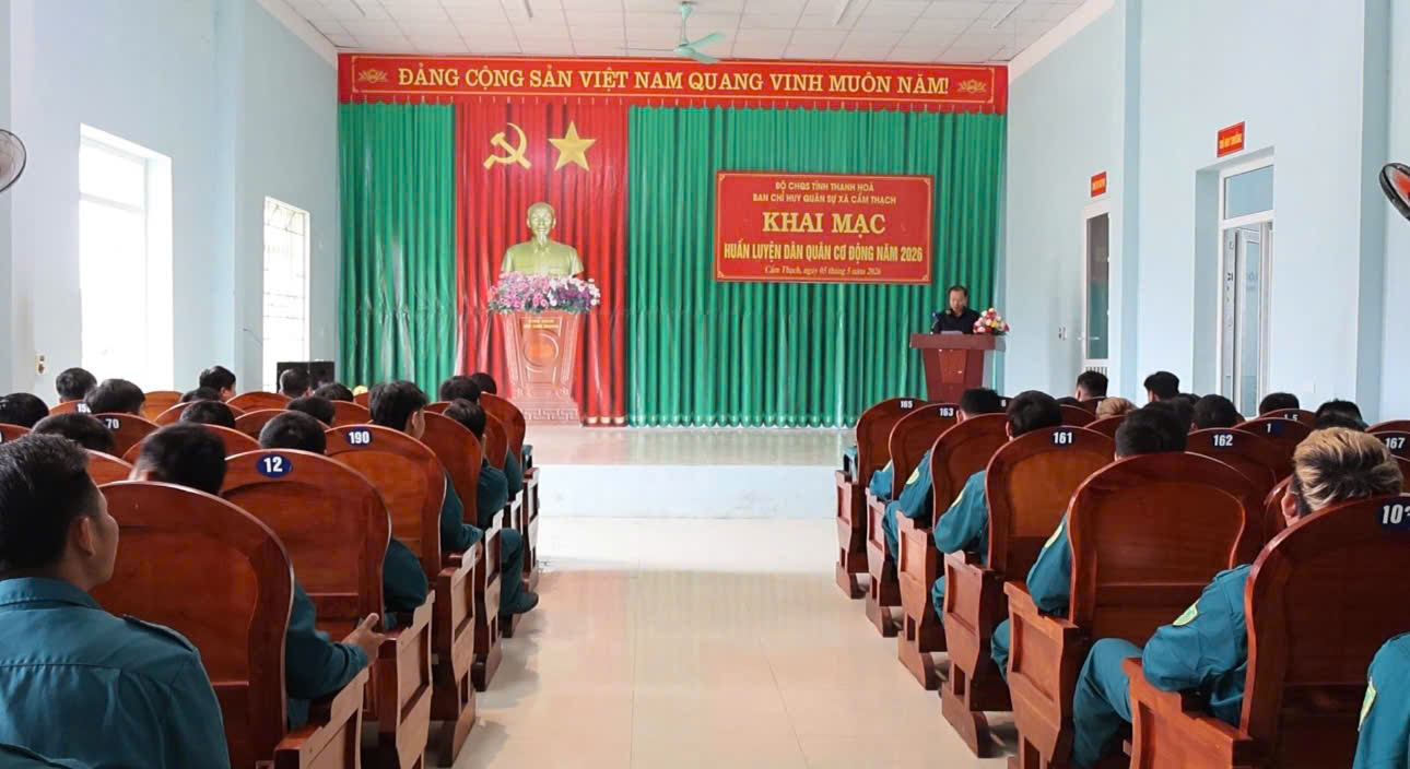 Cẩm Thạch khai mạc huấn luyện Dân quân cơ động năm 2026