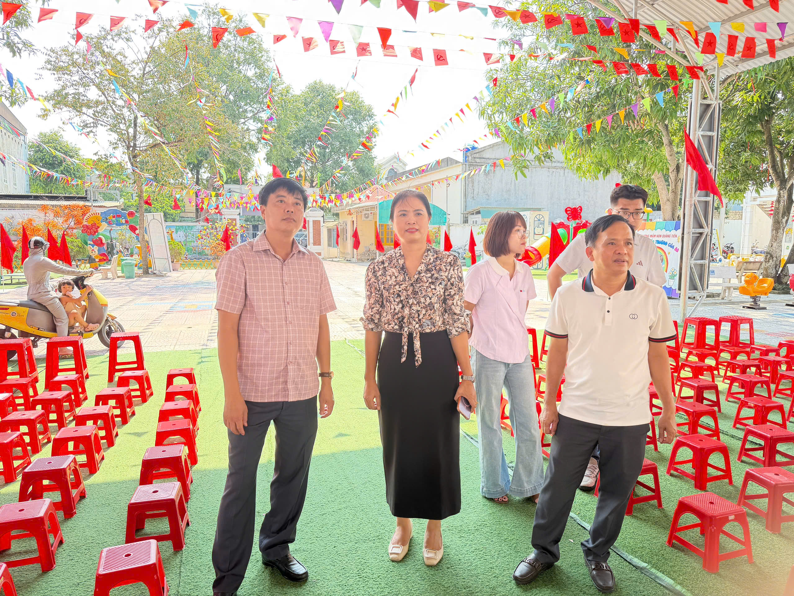 Anh-tin-bai
