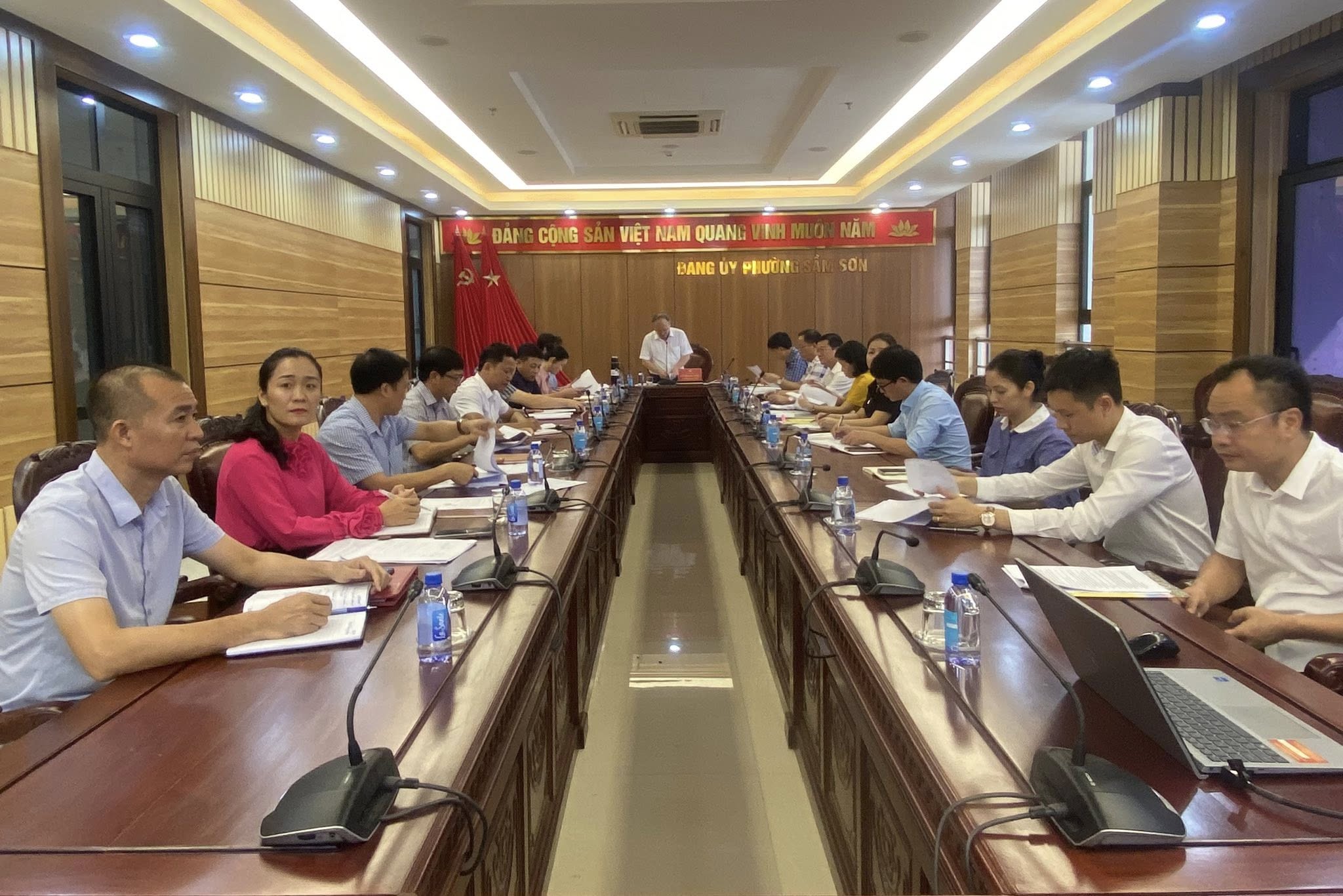 Anh-tin-bai