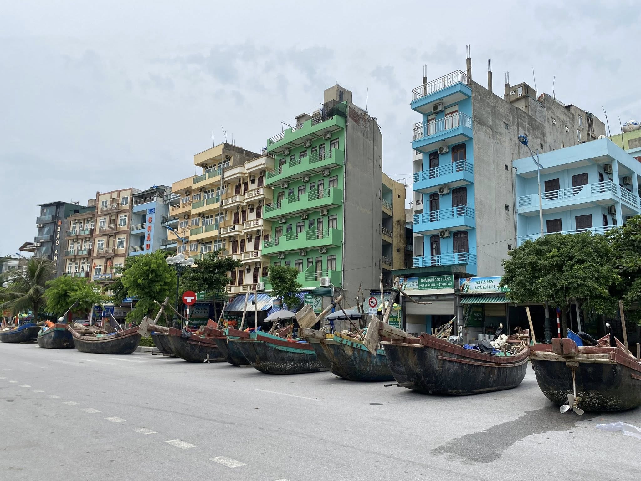 Anh-tin-bai