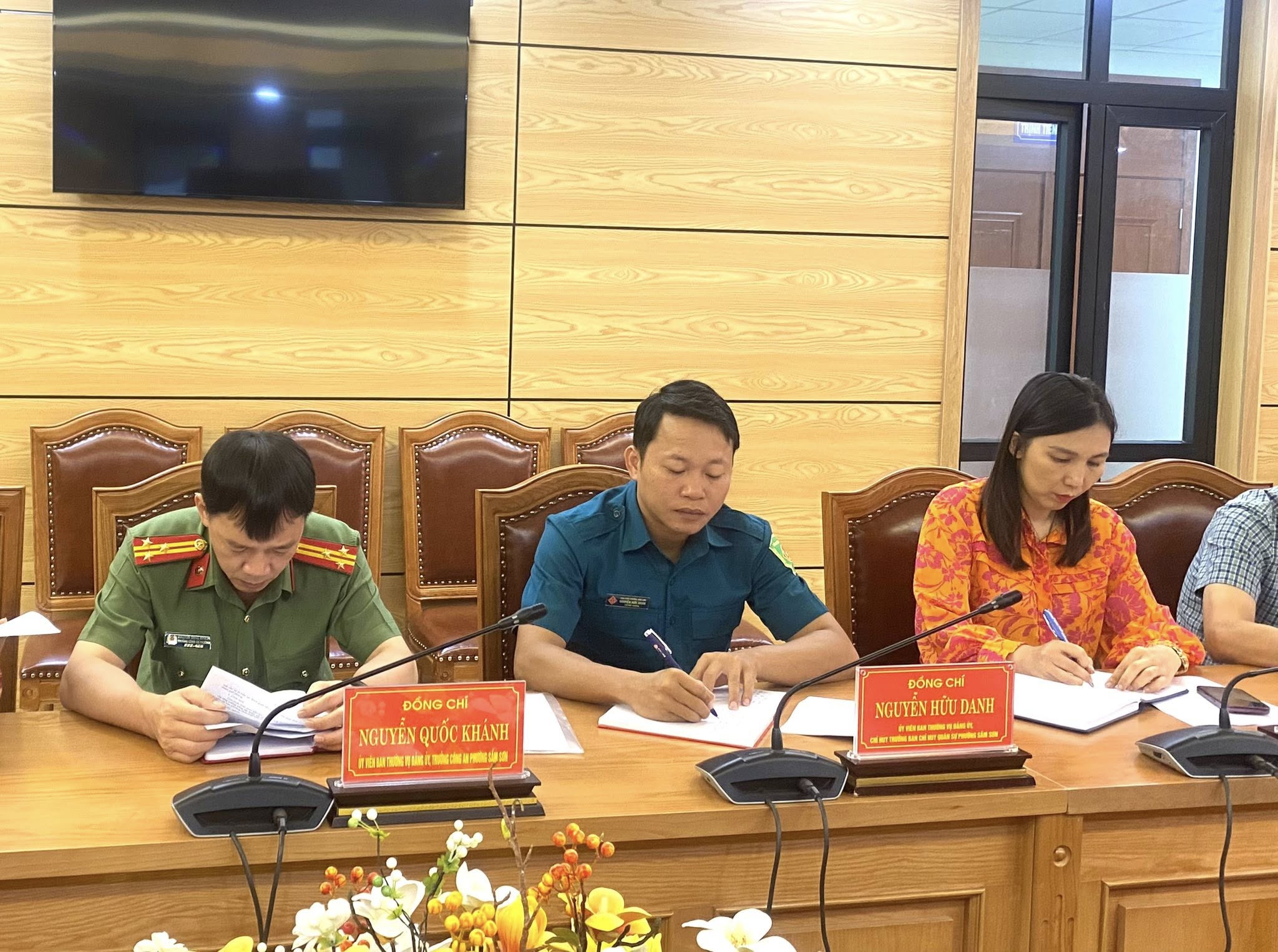 Anh-tin-bai