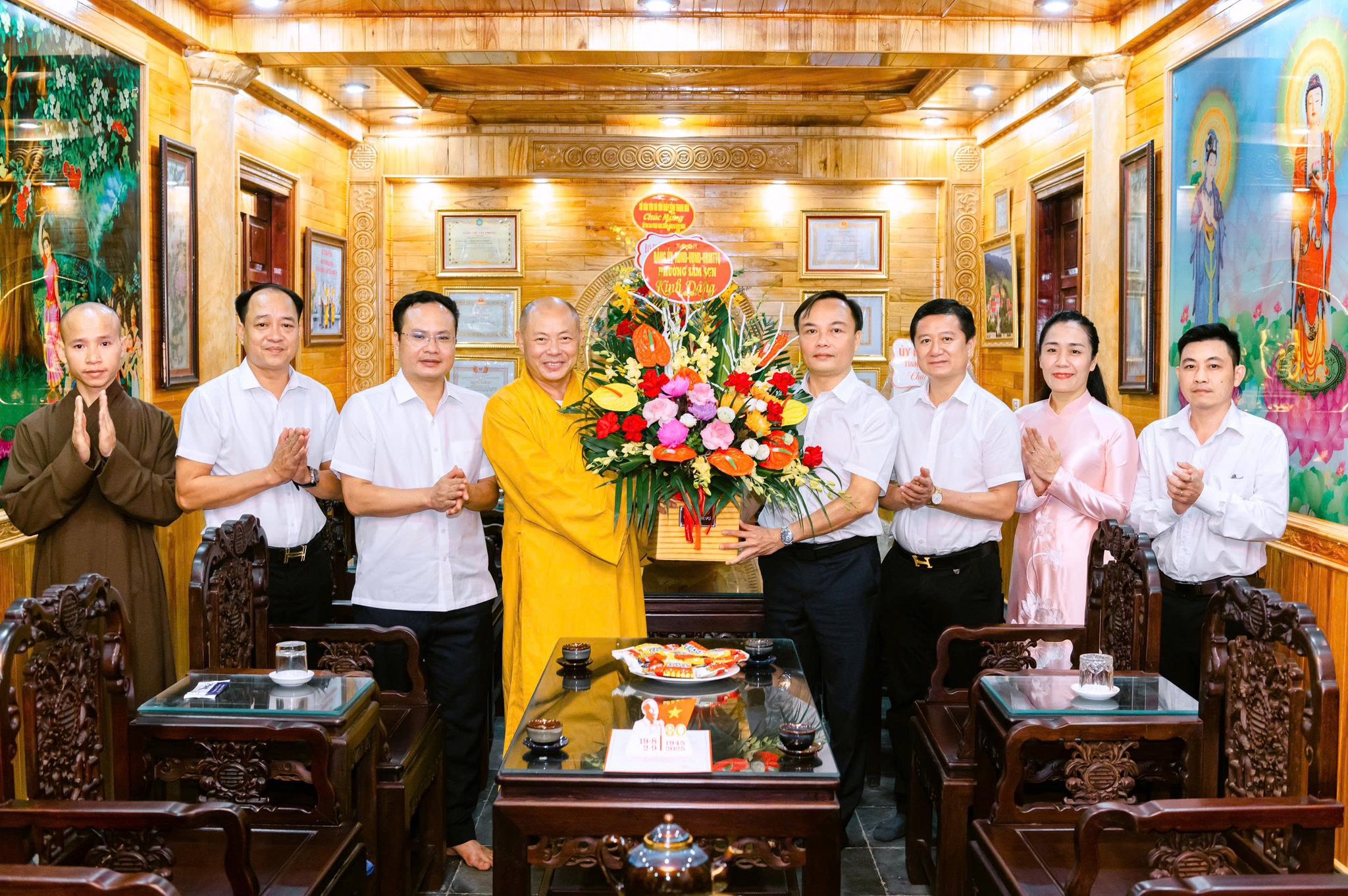Anh-tin-bai