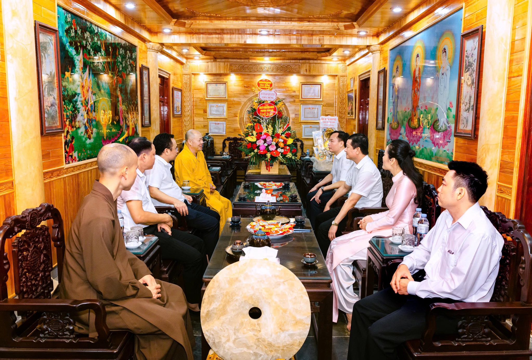 Anh-tin-bai