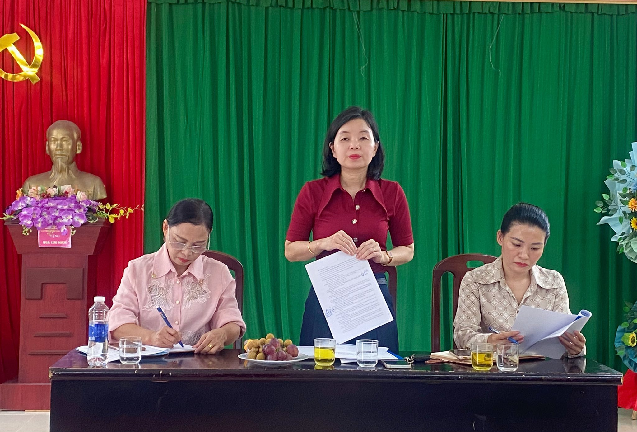 Anh-tin-bai