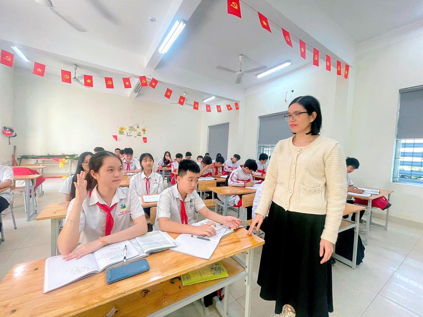 Anh-tin-bai