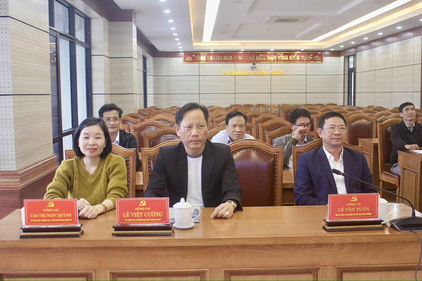 Anh-tin-bai