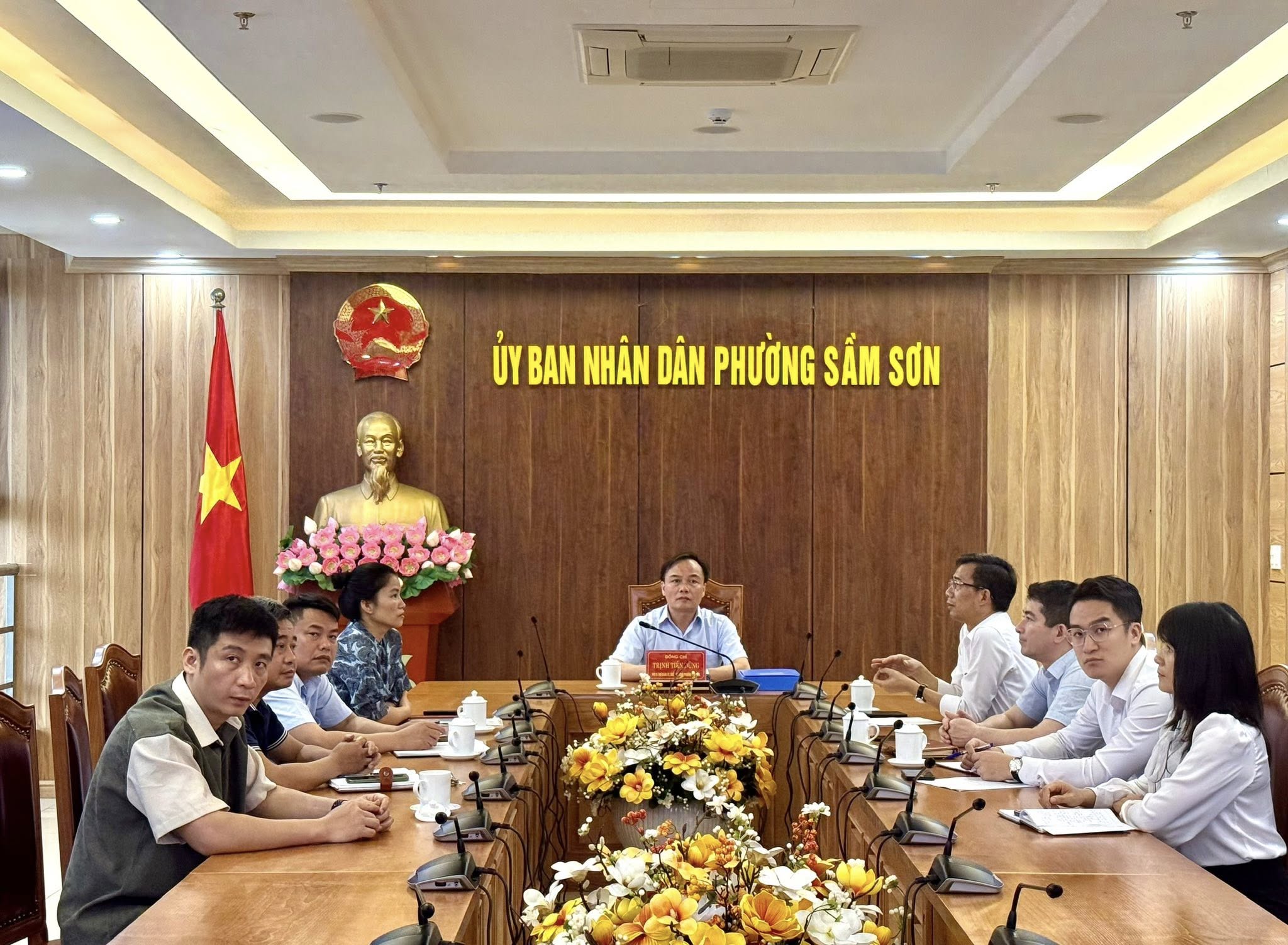 Phường Sầm Sơn tổ chức hội nghị trực tuyến toàn tỉnh về chiến dịch làm giàu, làm sạch cơ sở dữ liệu đất đai.