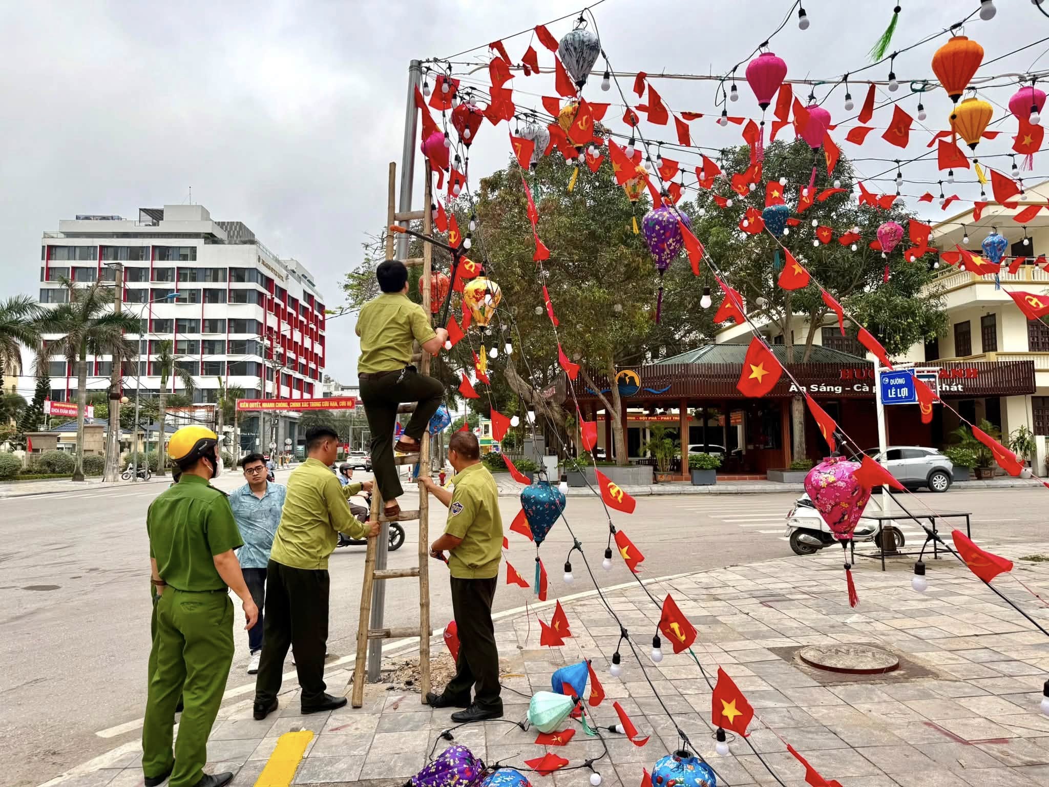 Anh-tin-bai
