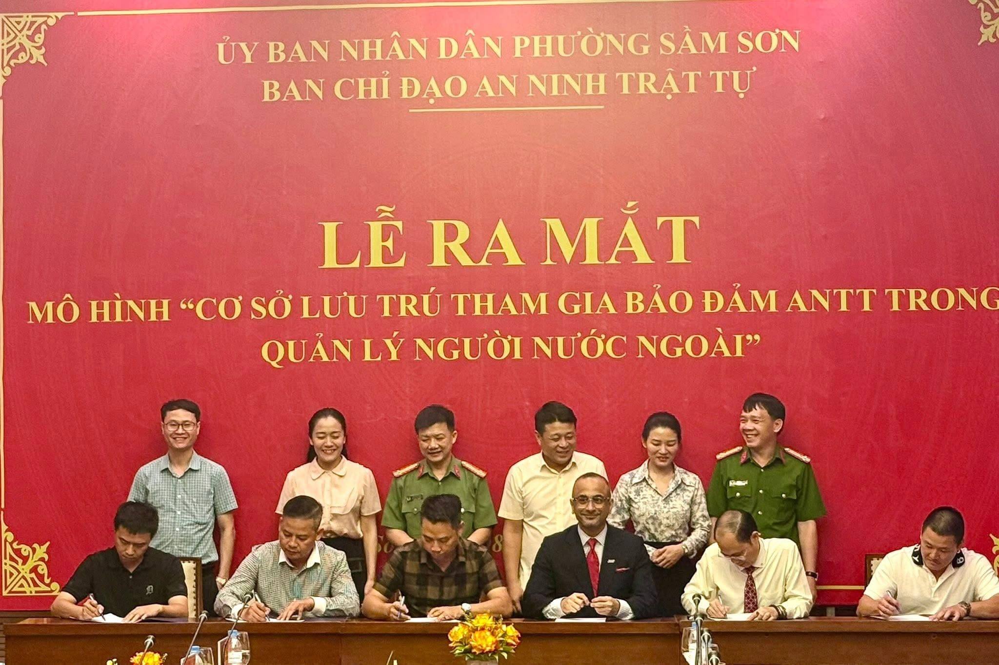 Phường Sầm Sơn chung tay quản lý người nước ngoài từ cơ sở lưu trú.
