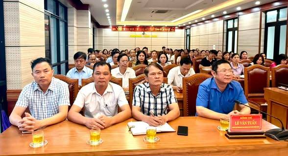 Phường Sầm Sơn  tham dự hội nghị trực tuyến triển khai Phương án tổng thể sắp xếp cơ sở giáo dục mầm non, phổ thông, giáo dục thường xuyên, giáo dục nghề nghiệp công lập trên địa bàn tỉnh Thanh Hóa.