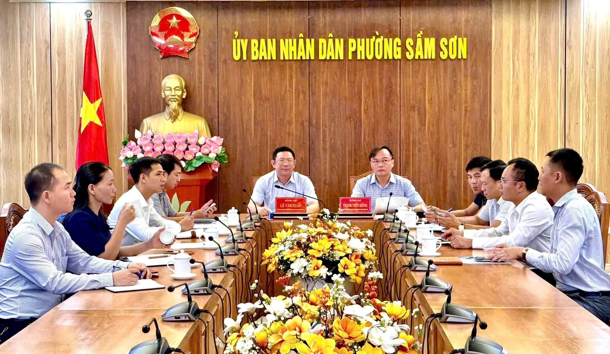 Đánh giá tình hình thực hiện kịch bản tăng trưởng; tiến độ sắp xếp, xử lý tài sản công dôi dư.