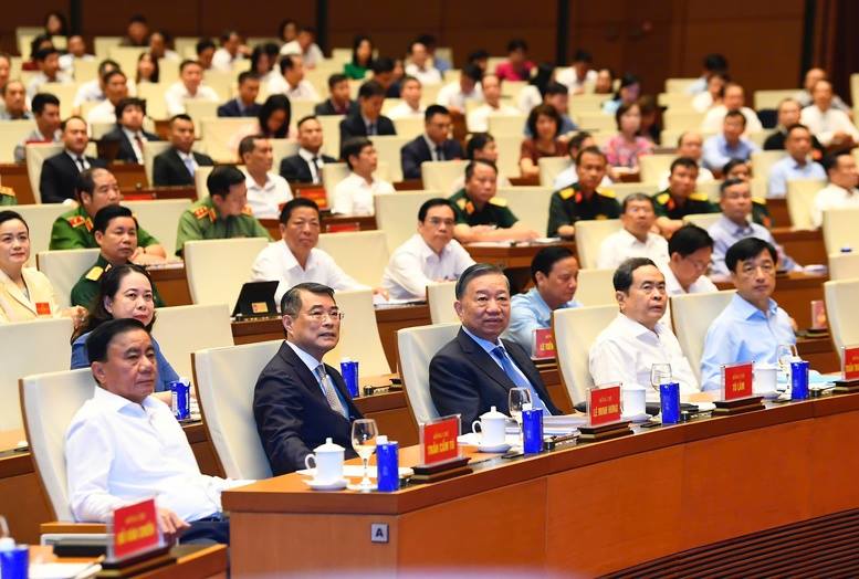 Hội nghị toàn quốc nghiên cứu, học tập, quán triệt và triển khai thực hiện Nghị quyết số 10-NQ/TW của Bộ Chính trị.