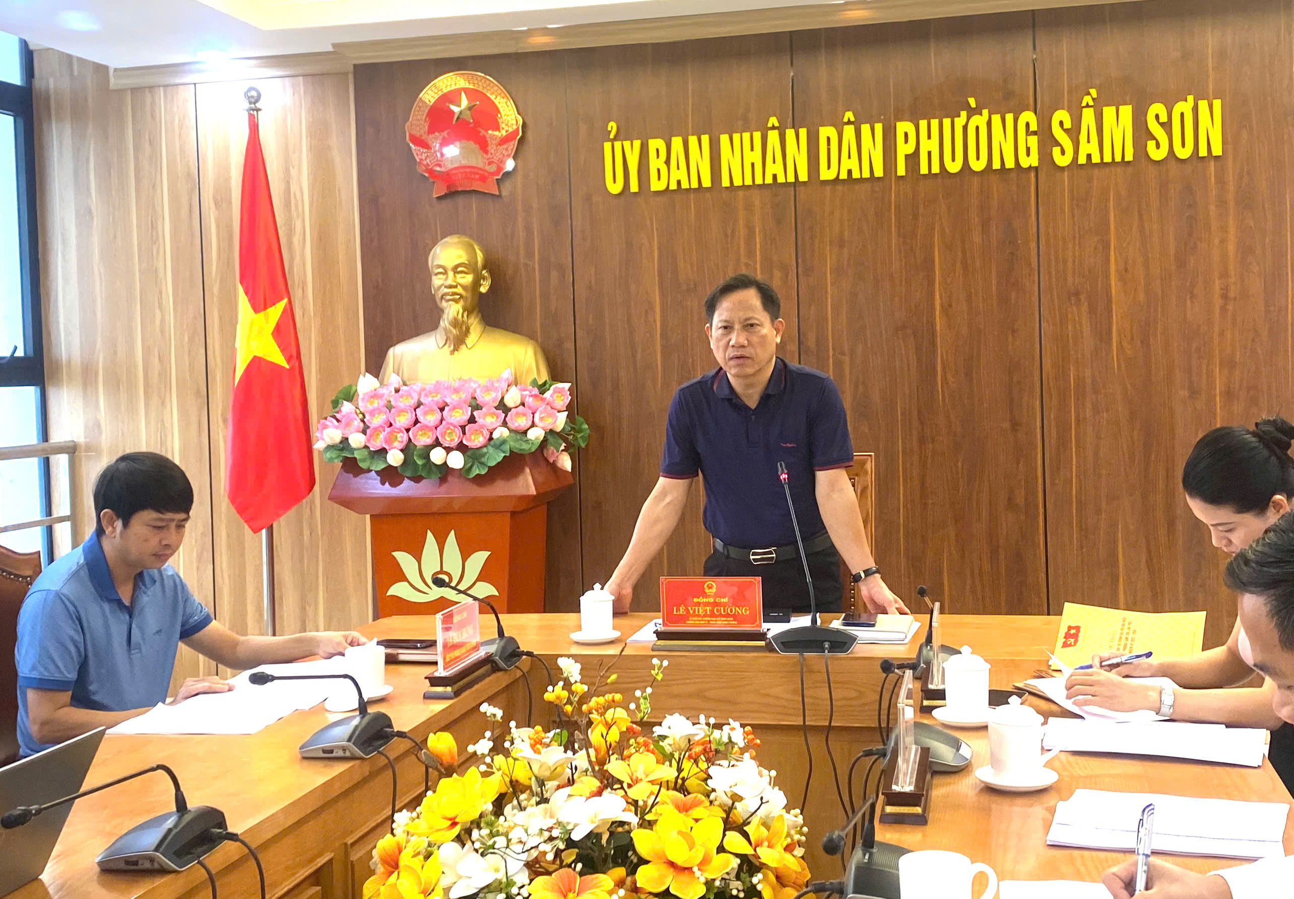          Ban Kinh tế - Ngân sách Hội đồng nhân dân phường Sầm Sơn: Thẩm tra các báo cáo, kế hoạch của UBND phường trình kỳ họp thứ 2 HĐND phường Sầm Sơn khóa I, nhiệm kỳ 2021 - 2026.