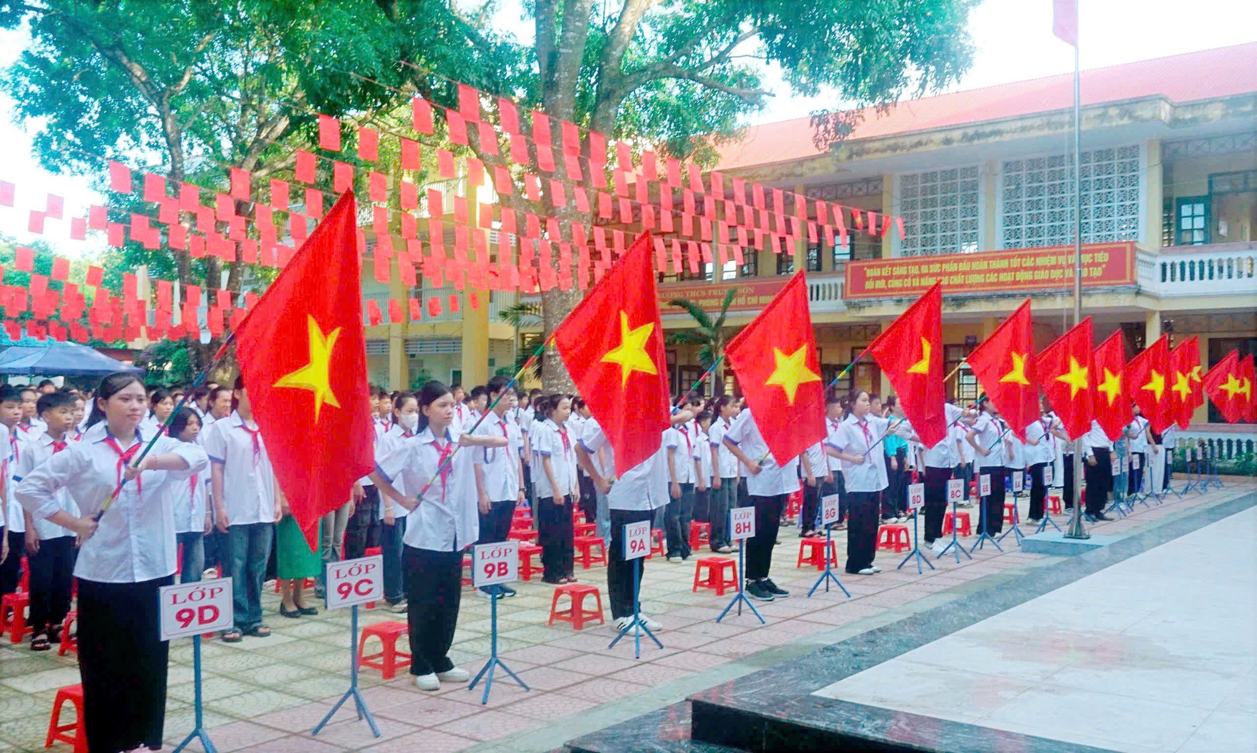 Anh-tin-bai
