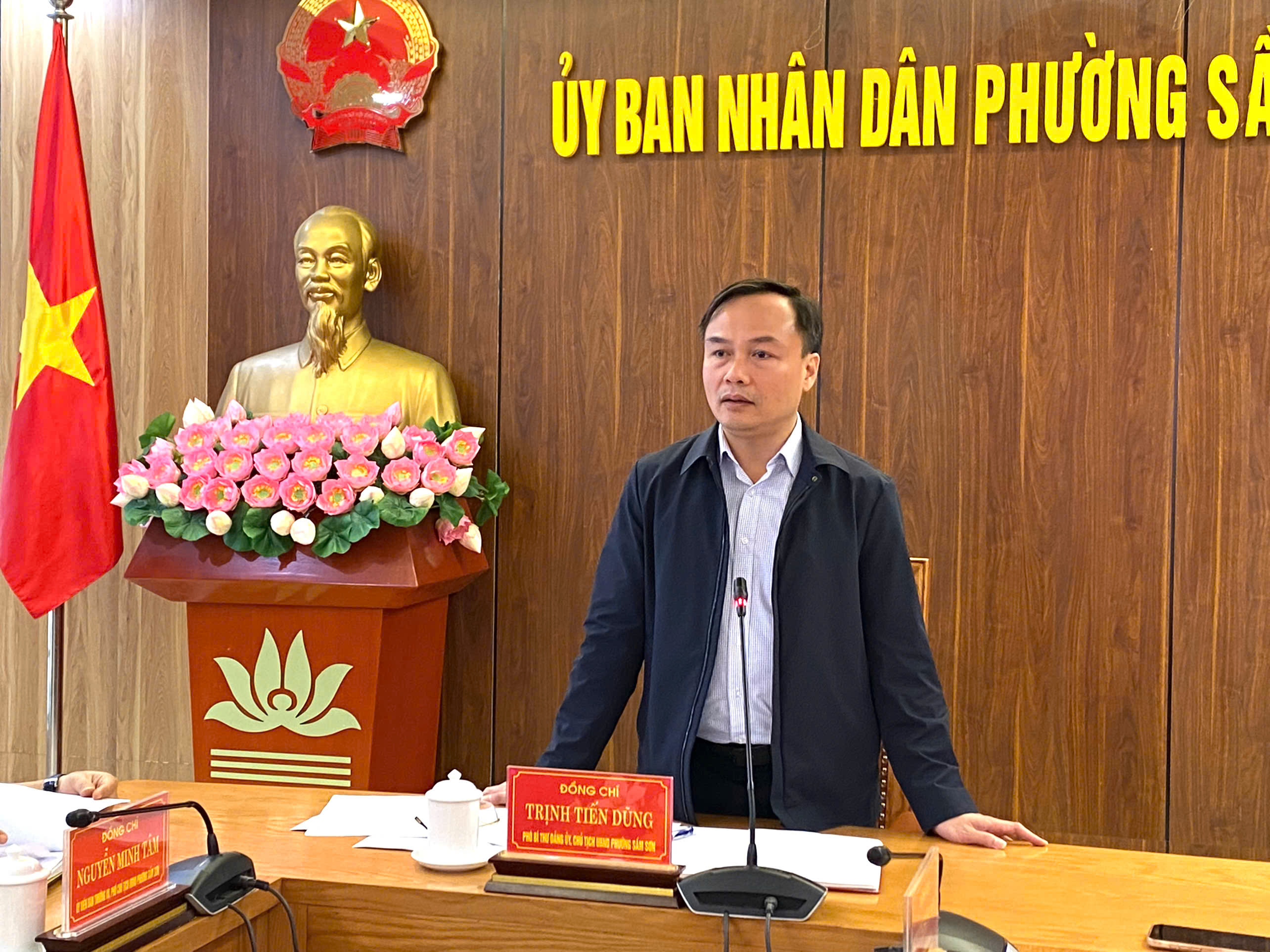 Anh-tin-bai
