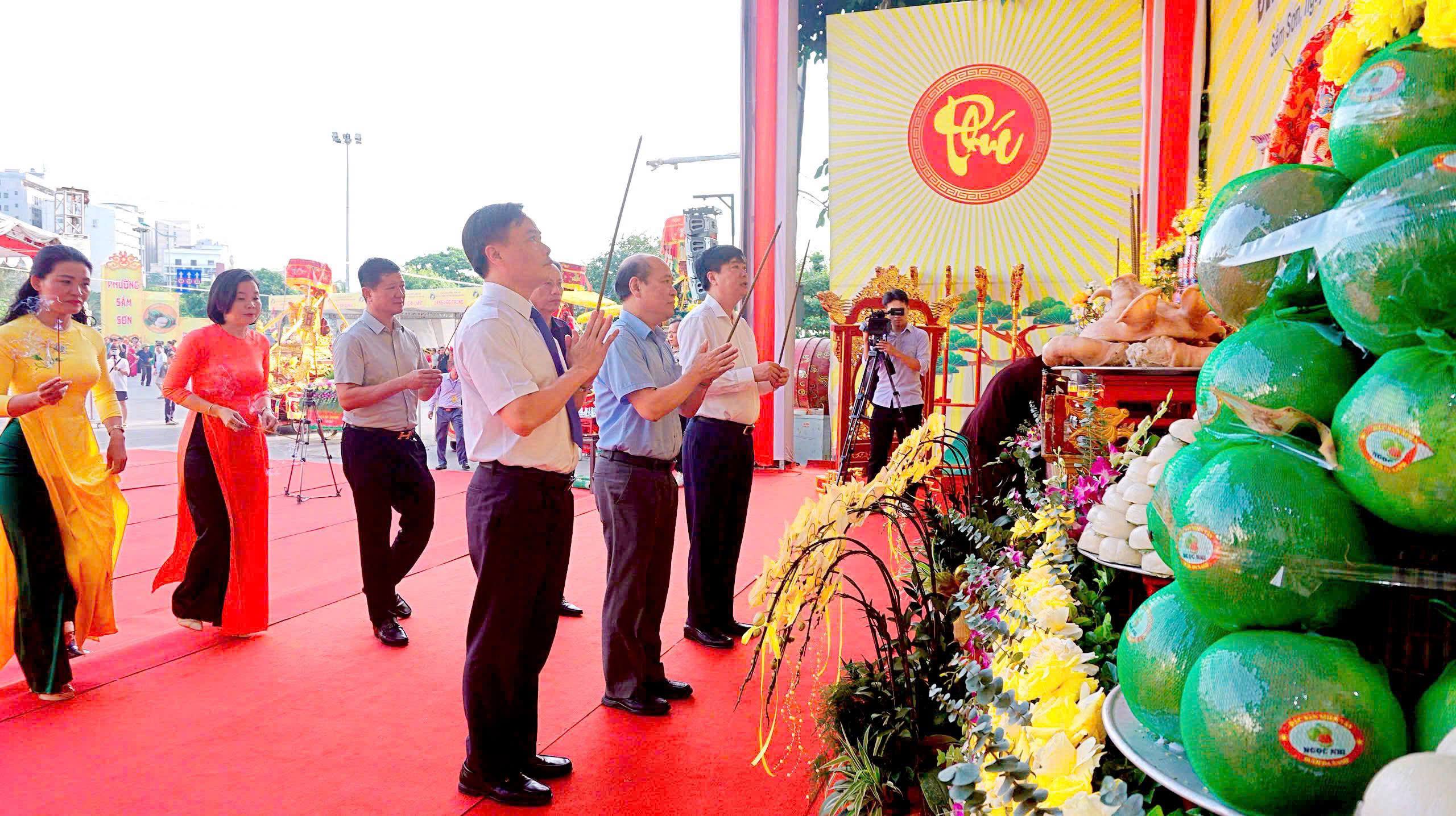 Sôi nổi Lễ hội bánh chưng - bánh giầy phường Sầm Sơn năm 2026