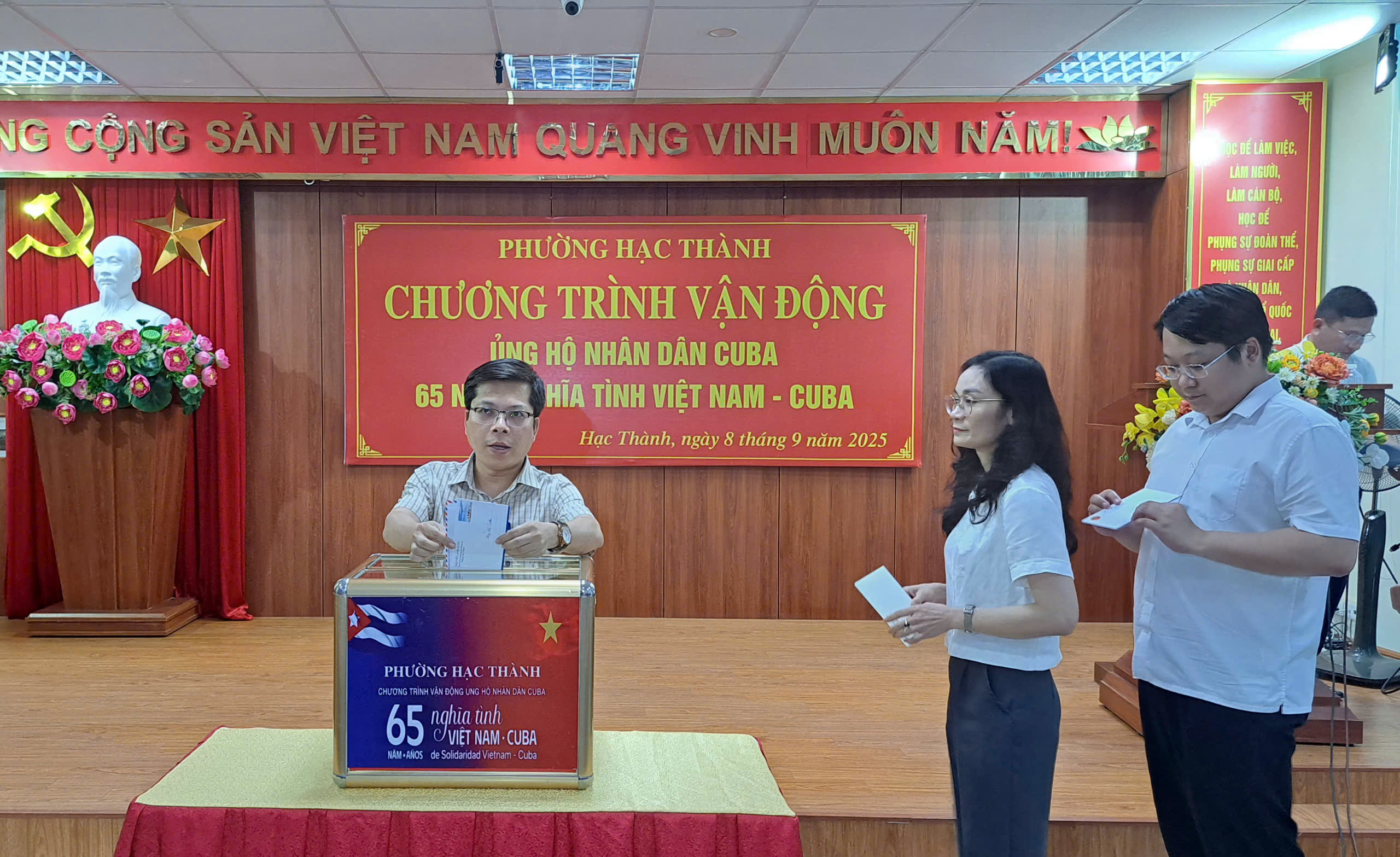 Anh-tin-bai