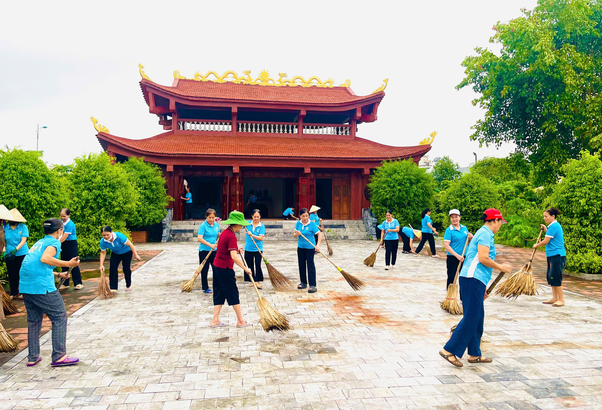 Anh-tin-bai