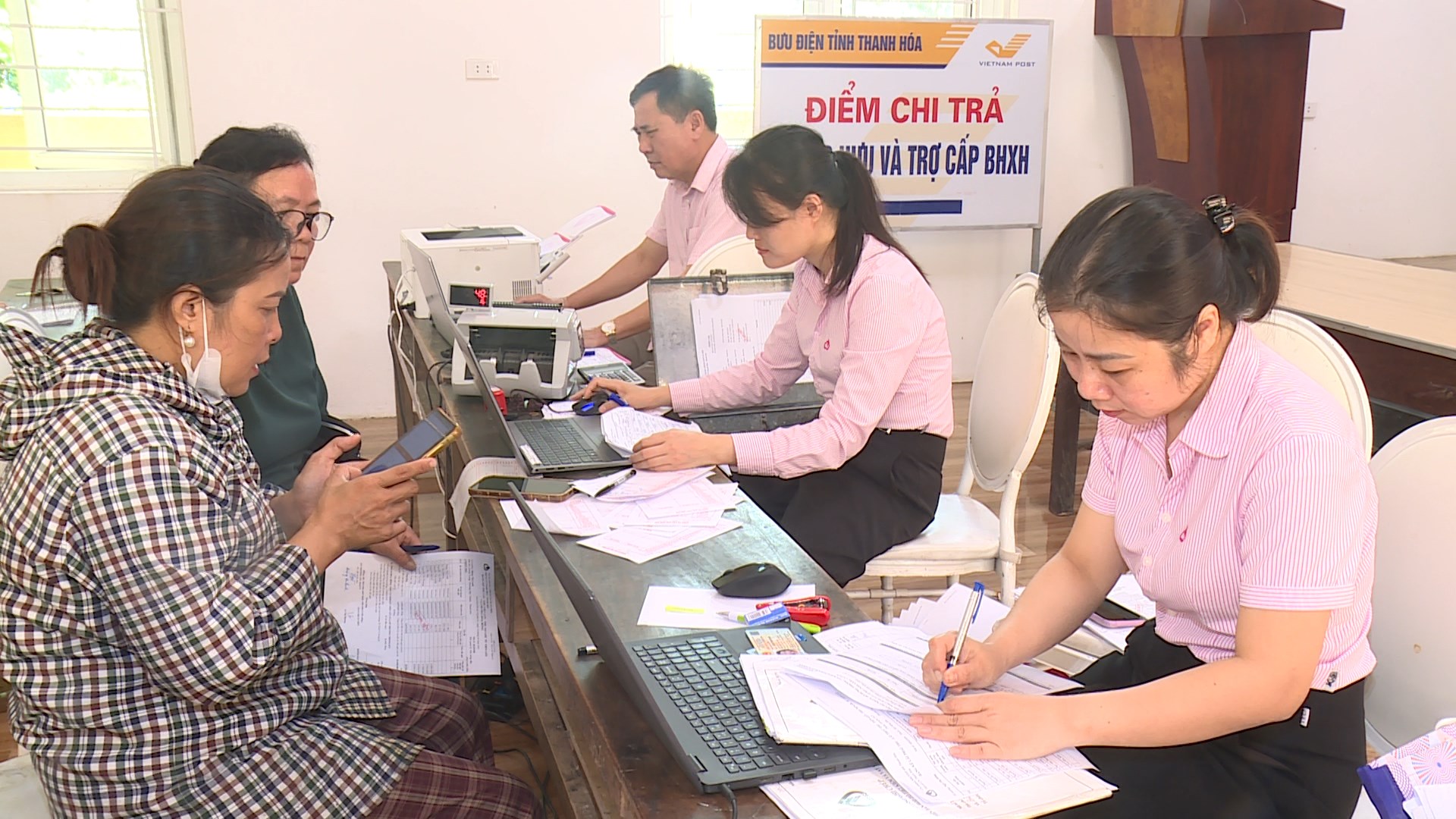 Tín dụng ưu đãi cho học sinh, sinh viên có hoàn cảnh khó khăn đến trường