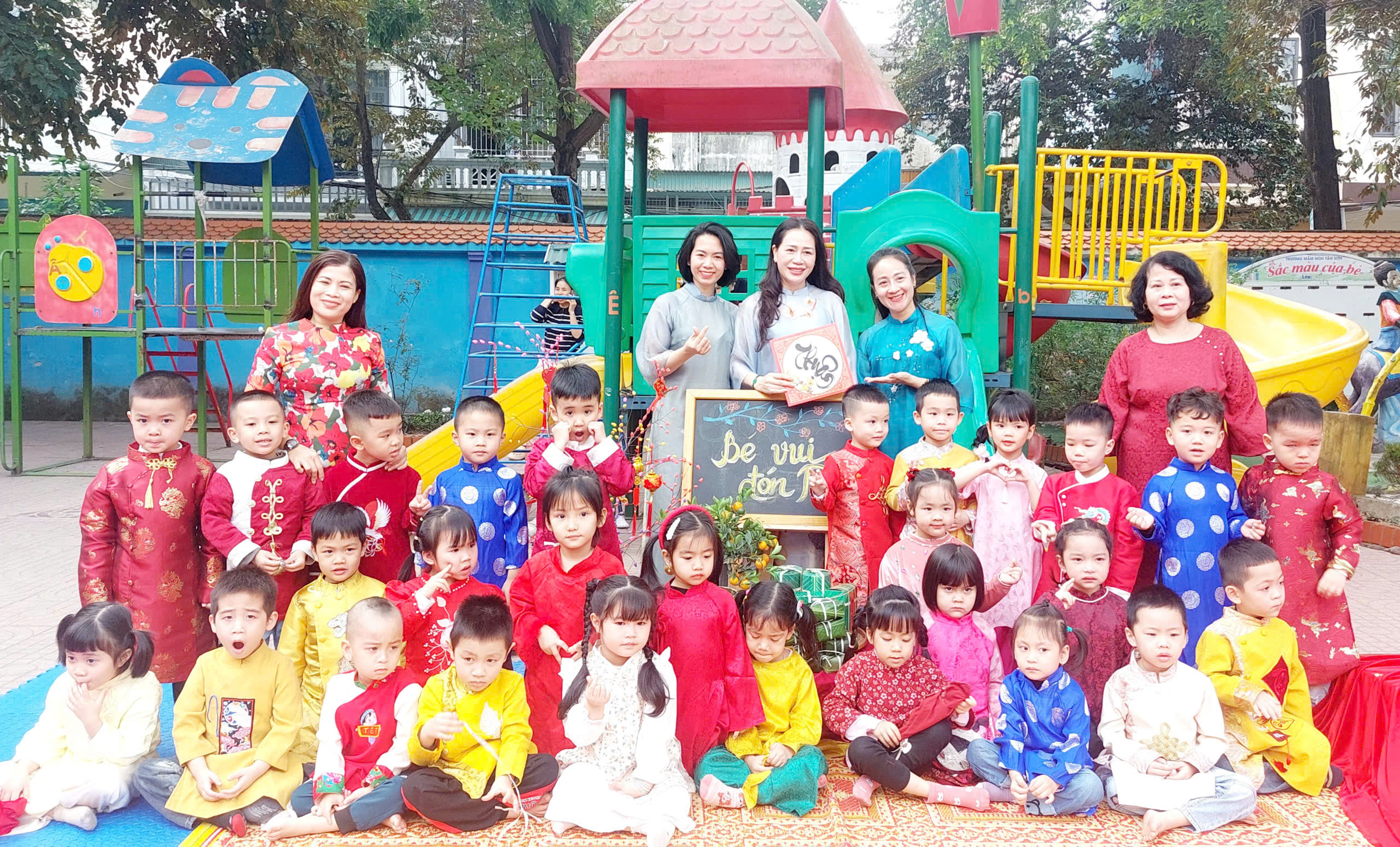 Sôi động lễ hội “Bé vui đón Xuân” tại trường Mầm non Tân Sơn