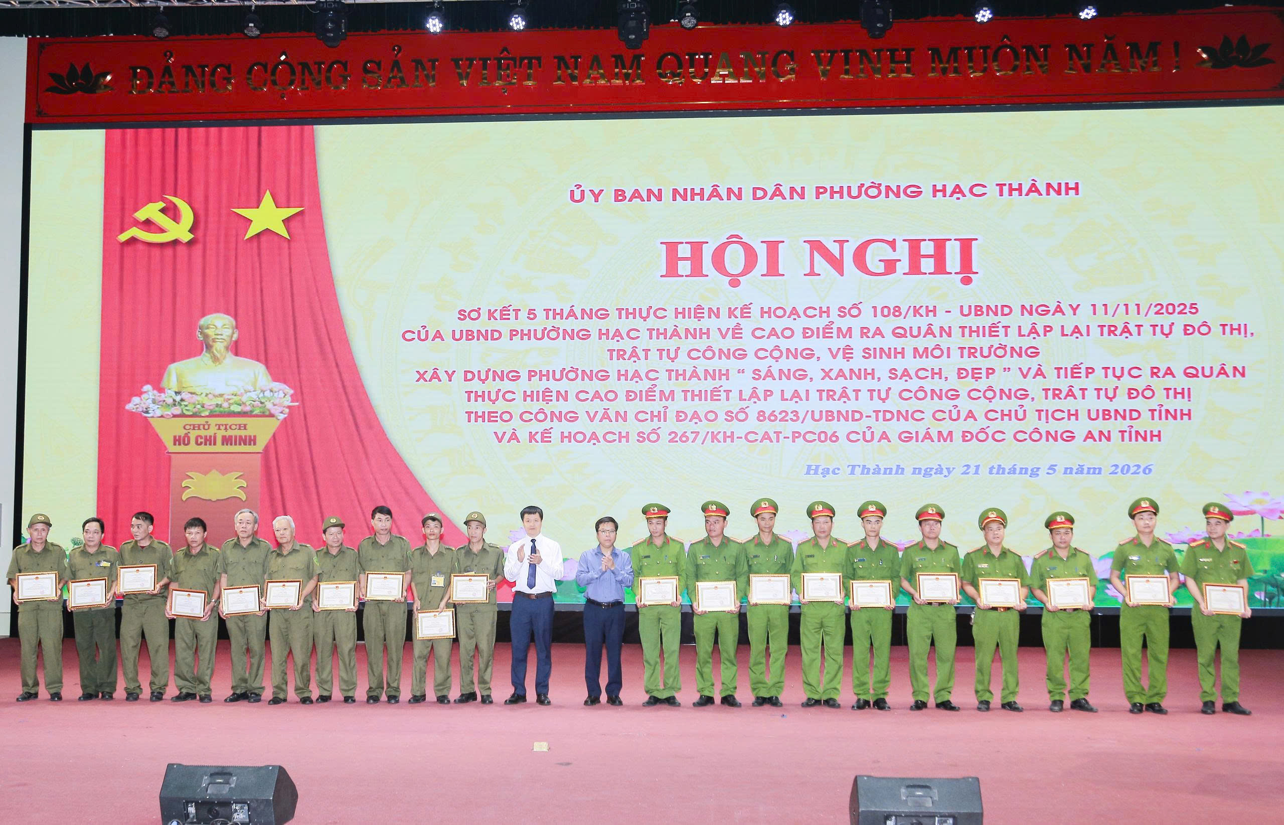 Phường Hạc Thành phát động đợt cao điểm lập lại trật tự đô thị , trật tự công cộng, vệ sinh môi trường.