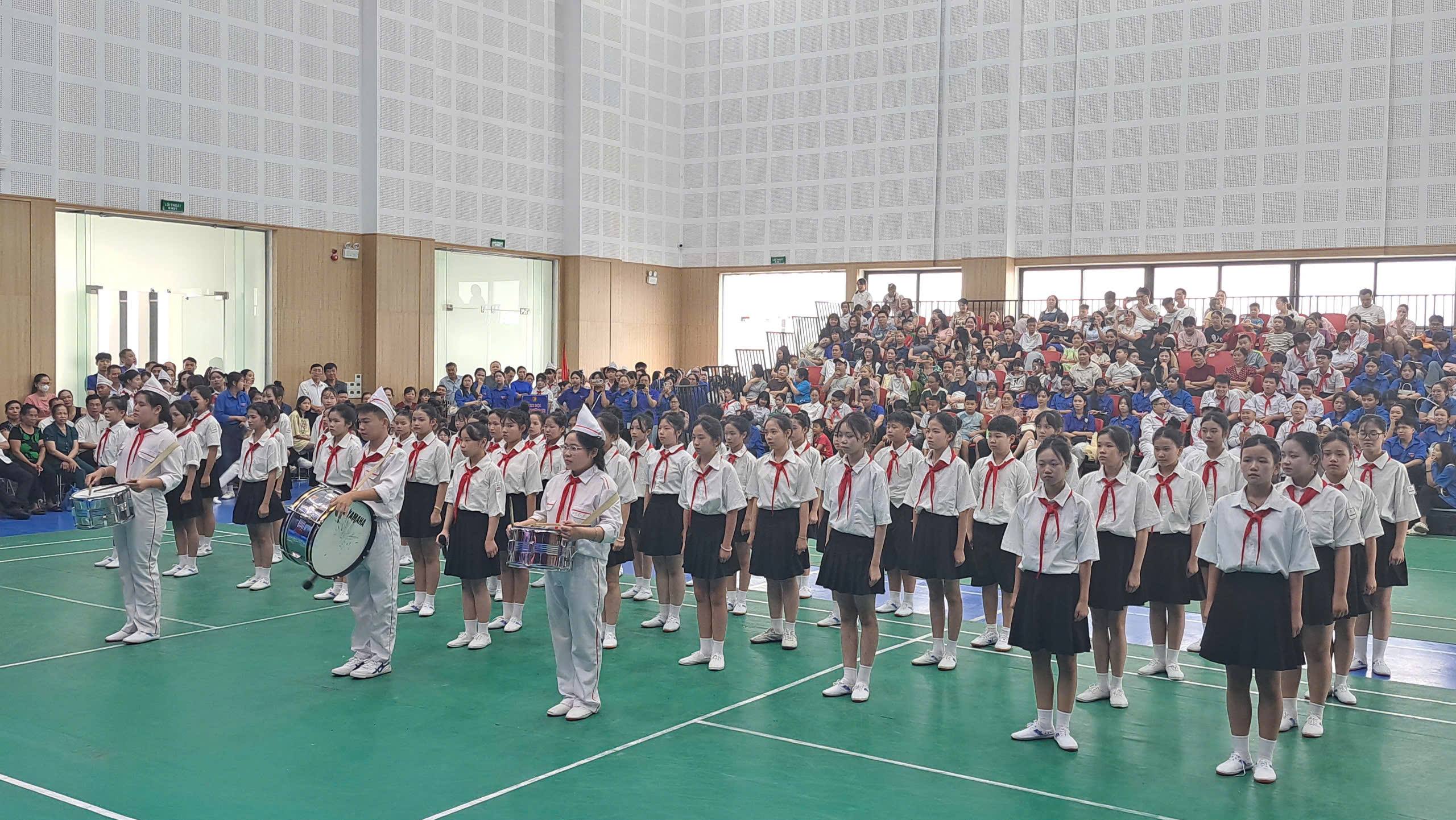 Anh-tin-bai