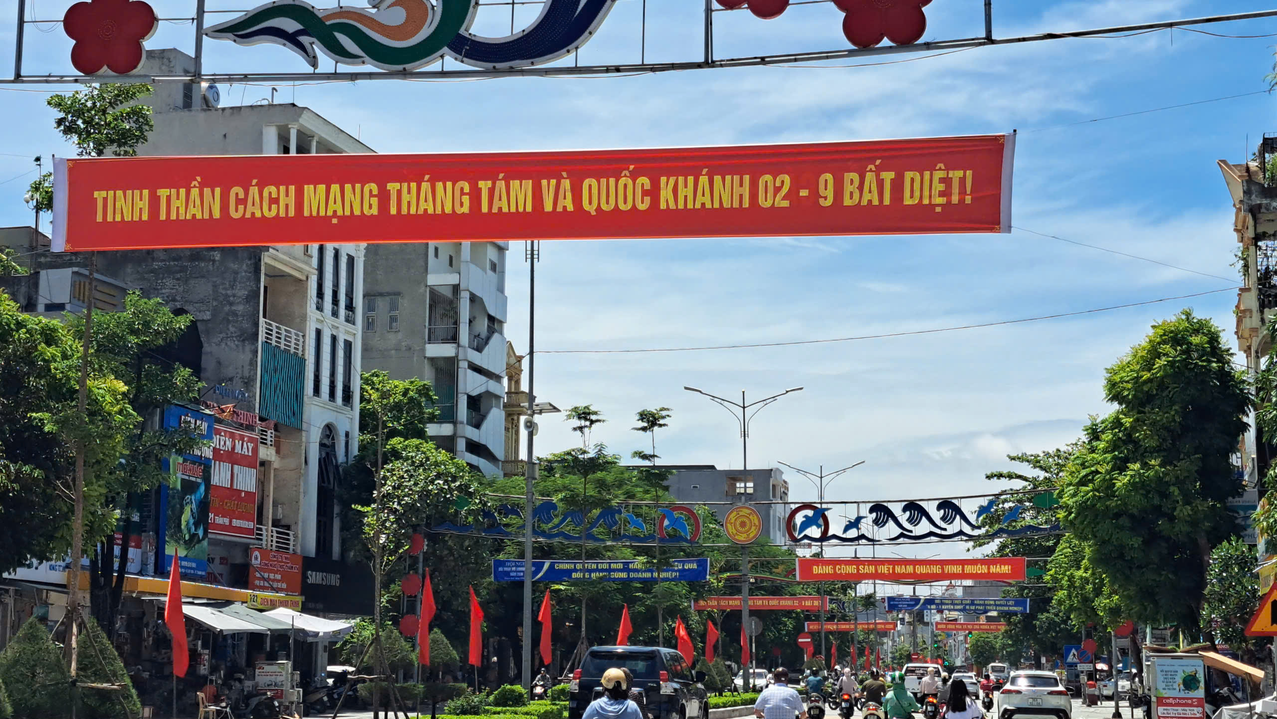 Anh-tin-bai