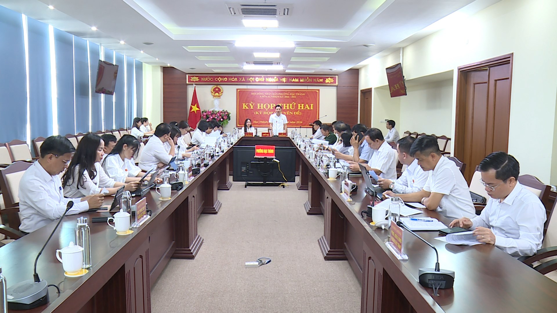HĐND phường Hạc Thành biểu quyết thông qua phương án sắp xếp, sáp nhập các tổ dân phố trên địa bàn