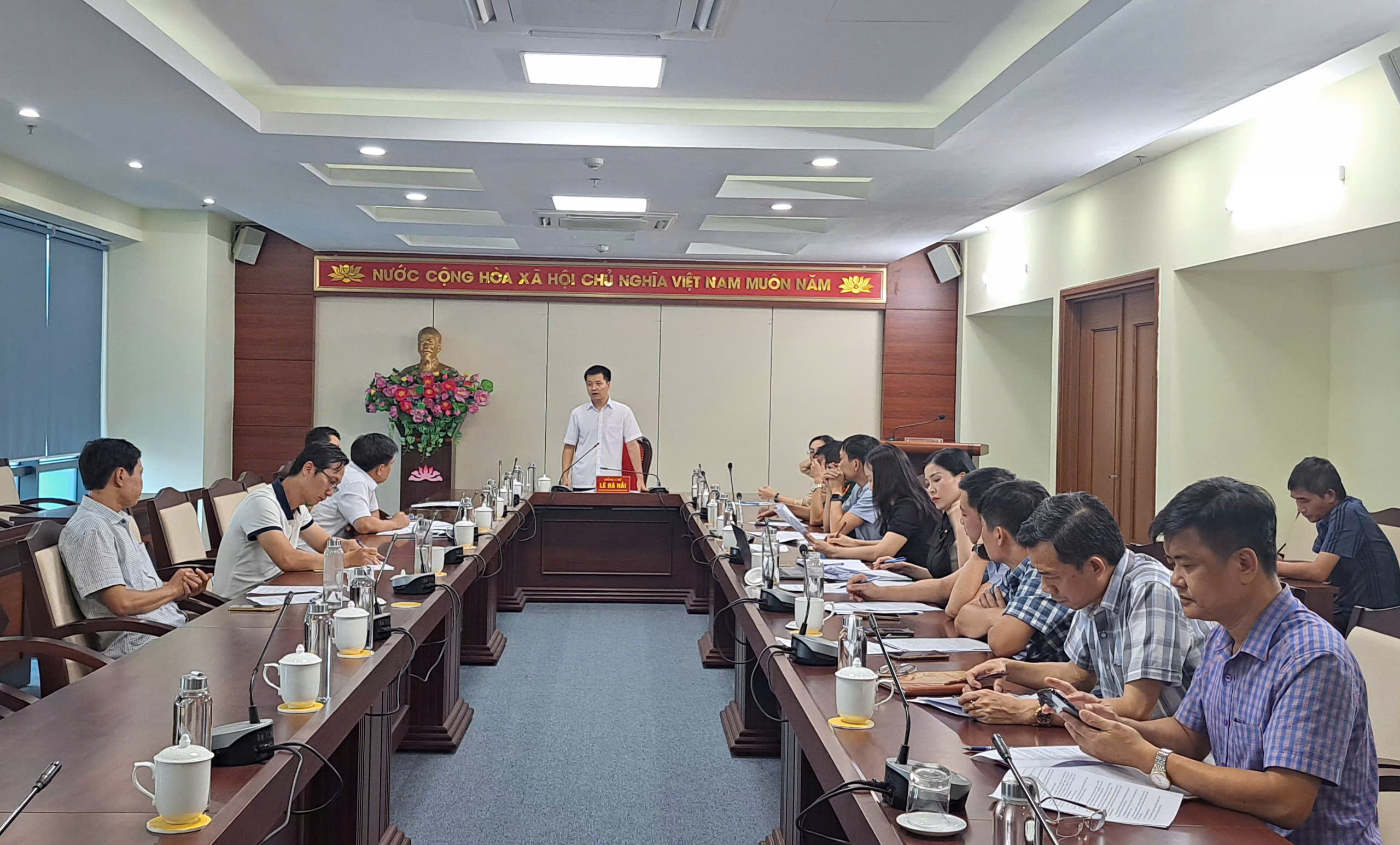 UBND phường Hạc Thành triển khai phương án phân công tổ chức lực lượng thiết lập trật tự đô thị, trật tự công cộng, vệ sinh môi trường