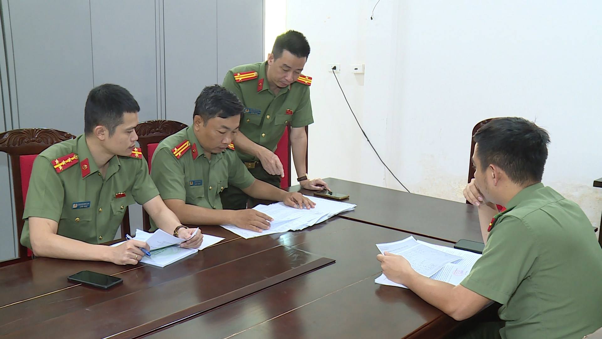 Vững vàng trên trận tuyến thầm lặng: 80 năm lực lượng An ninh Nhân dân vì bình yên Tổ quốc