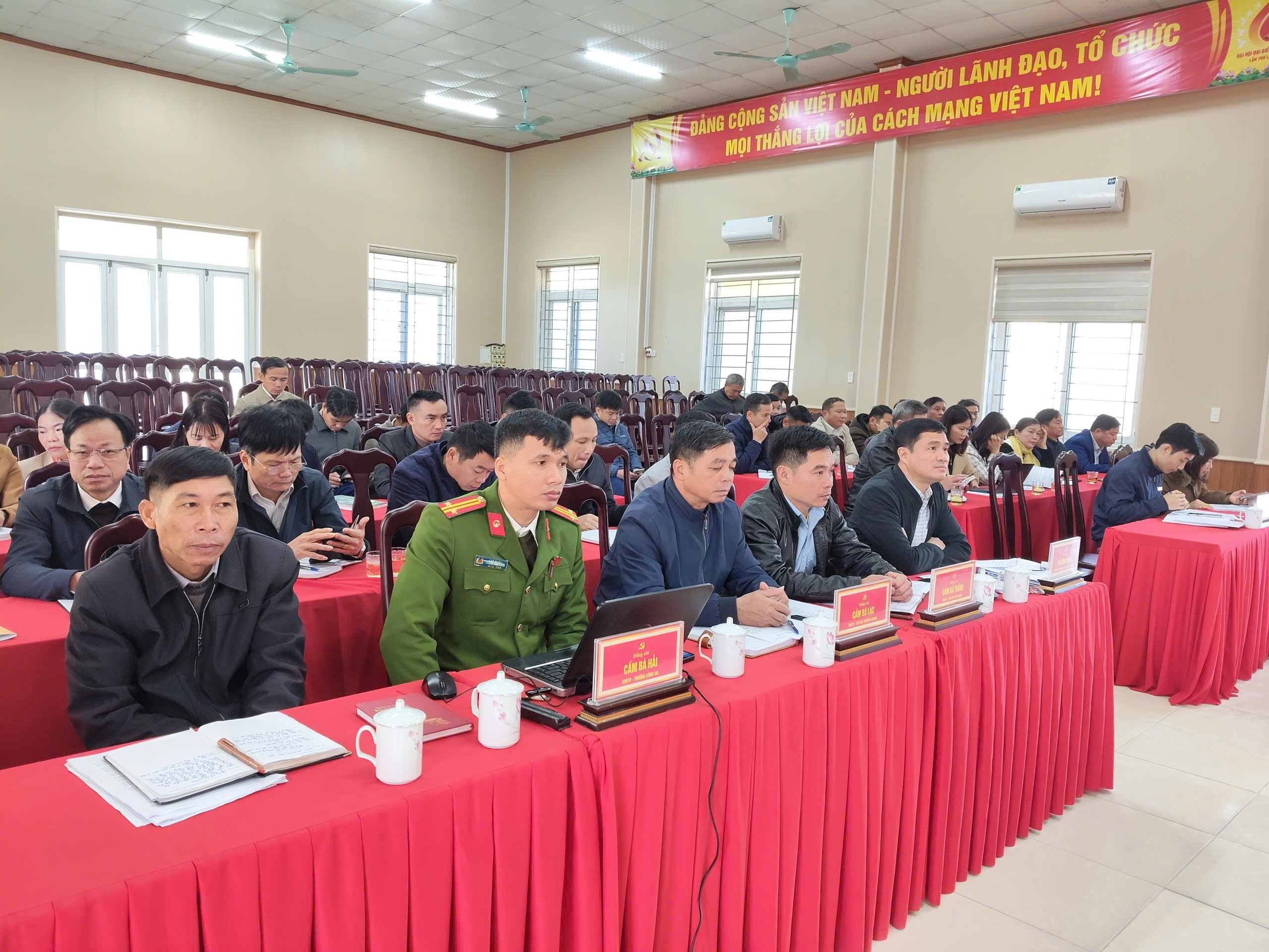 Học tập nghiên cứu triển khai thực hiện các Nghị quyết