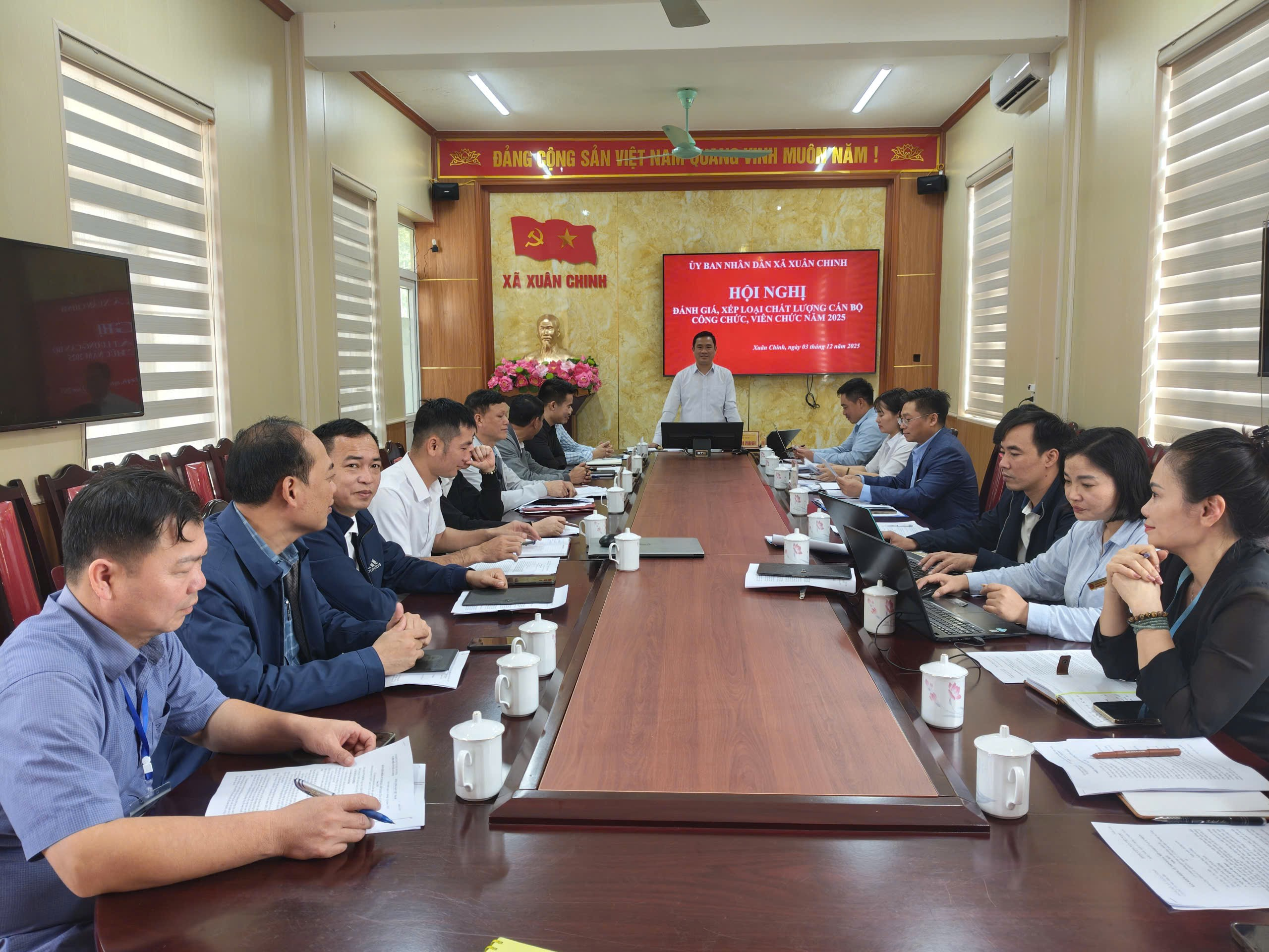 Hội nghị đánh giá, xếp loại chất lượng cán bộ công chức, viên chức năm 2025