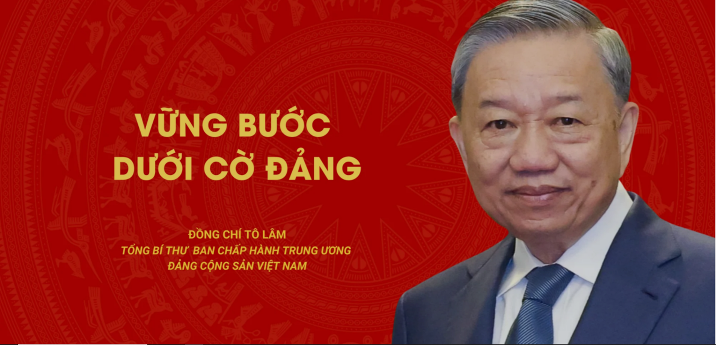 A person in a suit and tie
AI-generated content may be incorrect.