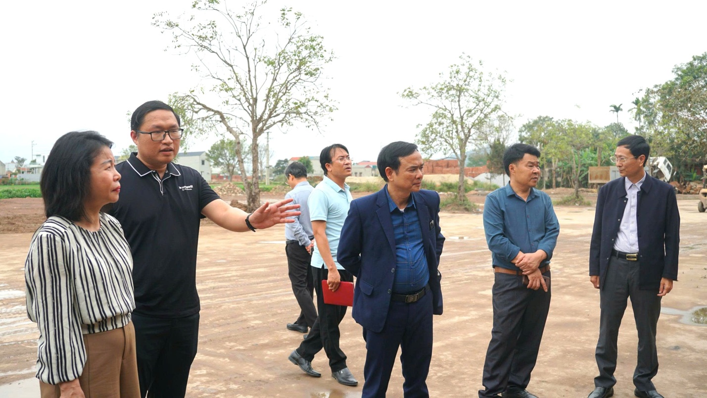 D:\Downloads\Dang xu ly\2026\Thang 2\Dang cong TTDT\26.2\Anh Nghiêm Film phố Sơn [26-02-2026 16_07]\83fc036389ad07f35ebc4.jpg