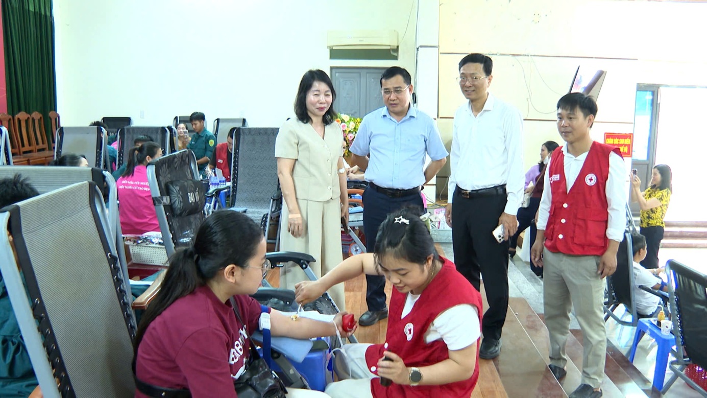 d:\Downloads\Dang xu ly\2026\Thang 6\11.6\Anh Nghiêm Film phố Sơn [11-06-2026 17_03]\2aoboqcj83chjpllkuhpbunxi0mo7ghjrjxttp2g17.jpg