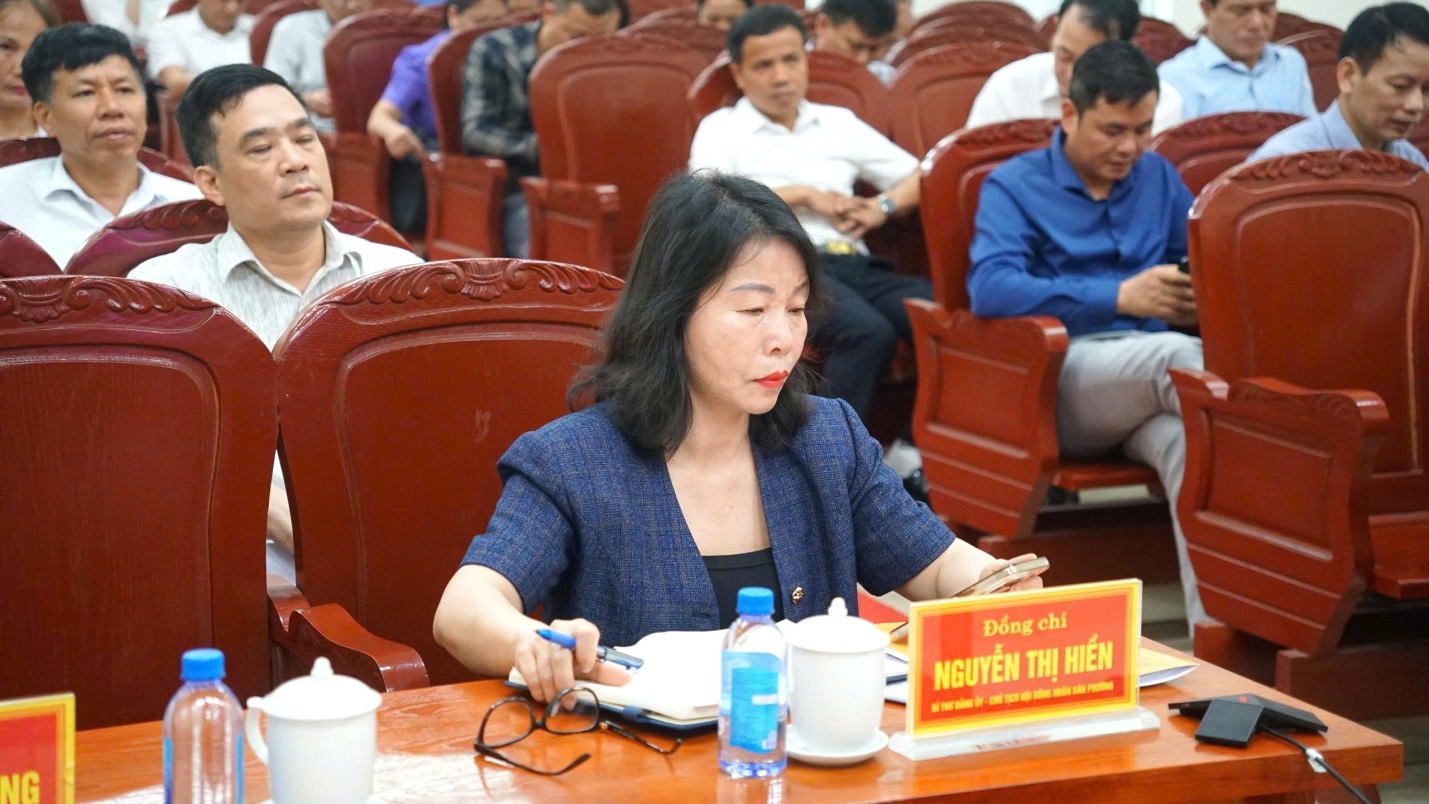 d:\Downloads\Dang xu ly\2026\Thang 6\16.6\33421803-b052-4ff2-818d-801e497844f8.jpg