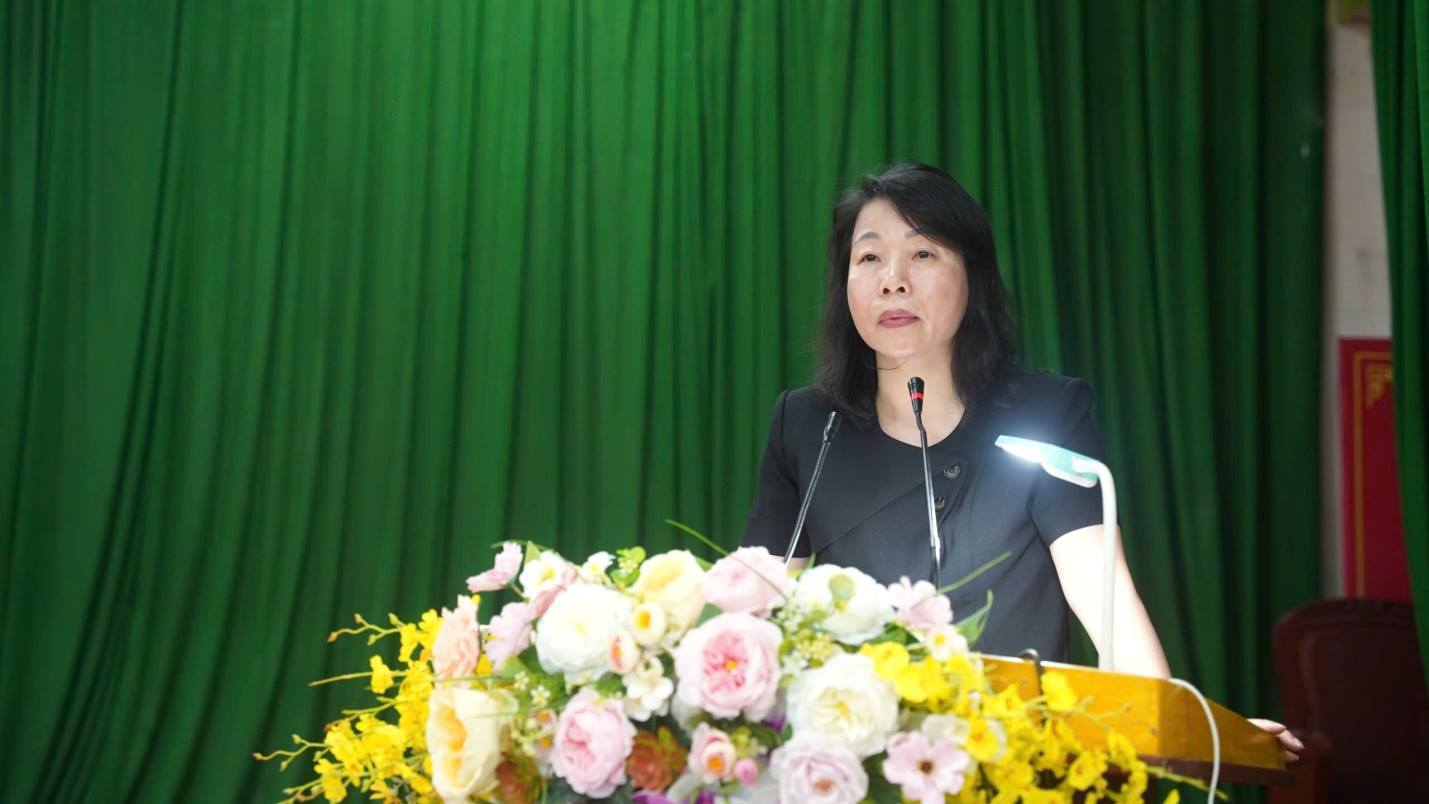 D:\Downloads\Dang xu ly\2026\Thang 7\8.7\Dien tap\2aoboqixryjzyuz8ff6hbfpci5kiaqurfx1mckm813.jpg