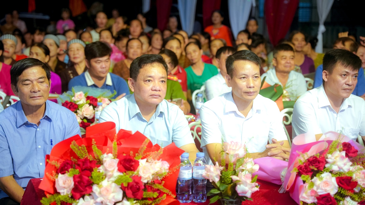 D:\Downloads\Dang xu ly\2026\Thang 8\31.8\tdp ban nguyen\tdp ban nguyen\DSC01280.jpg