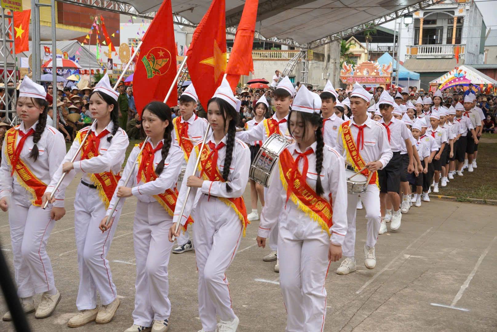 Anh-tin-bai