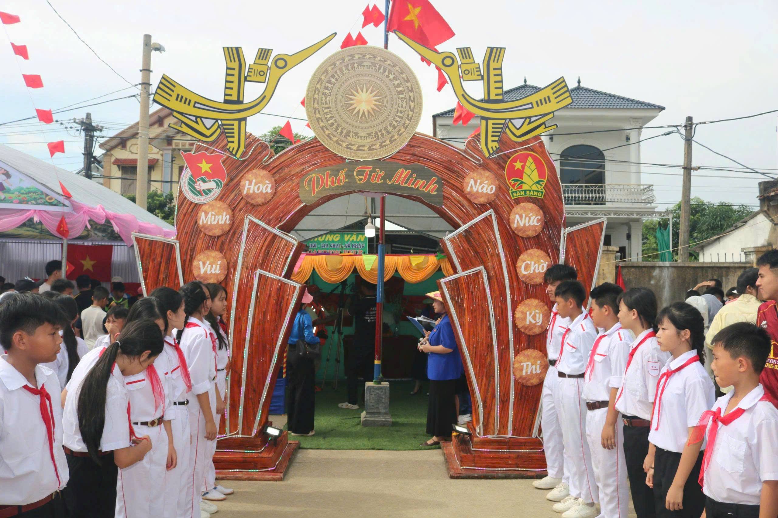 Anh-tin-bai