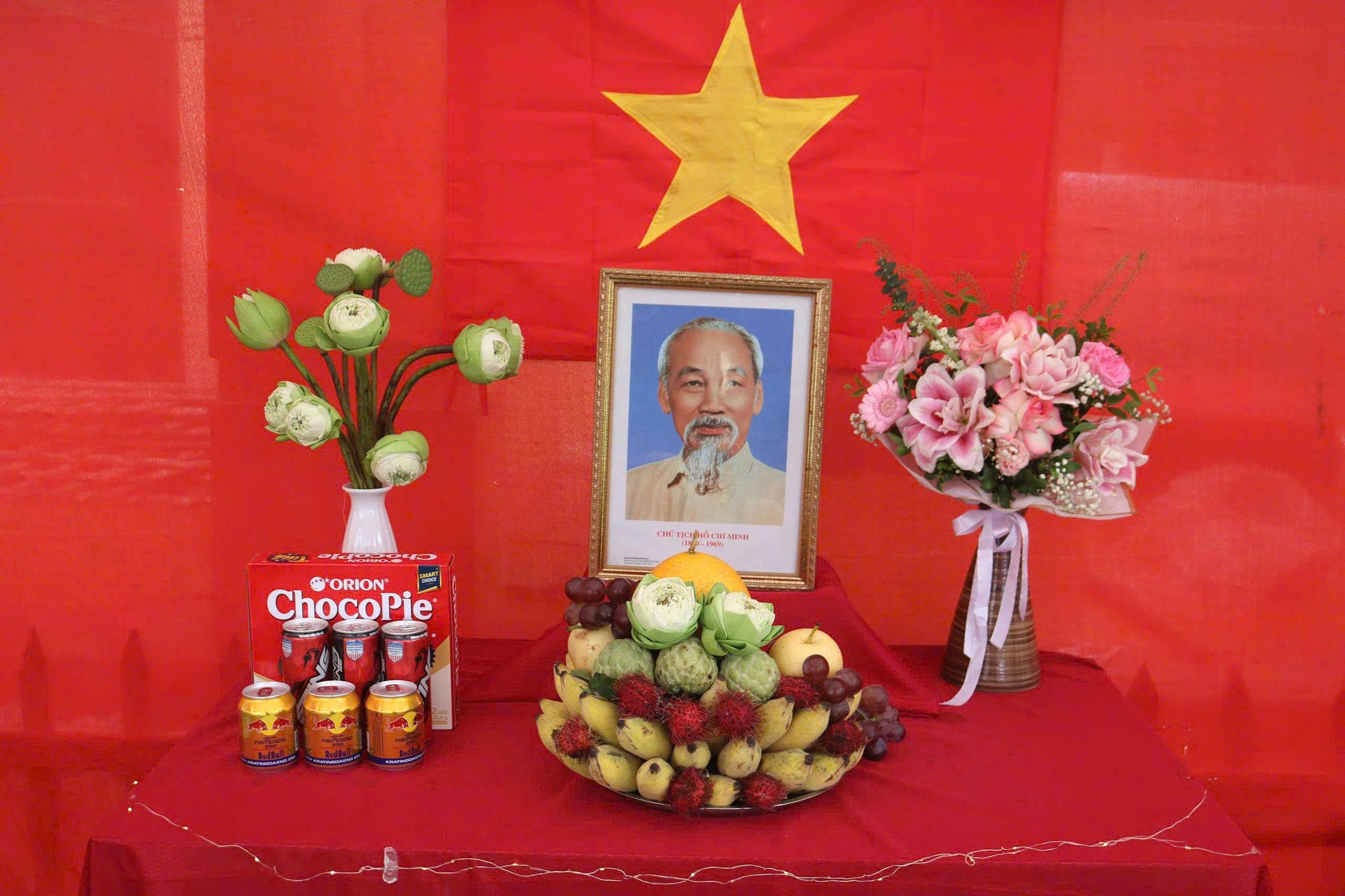 Anh-tin-bai