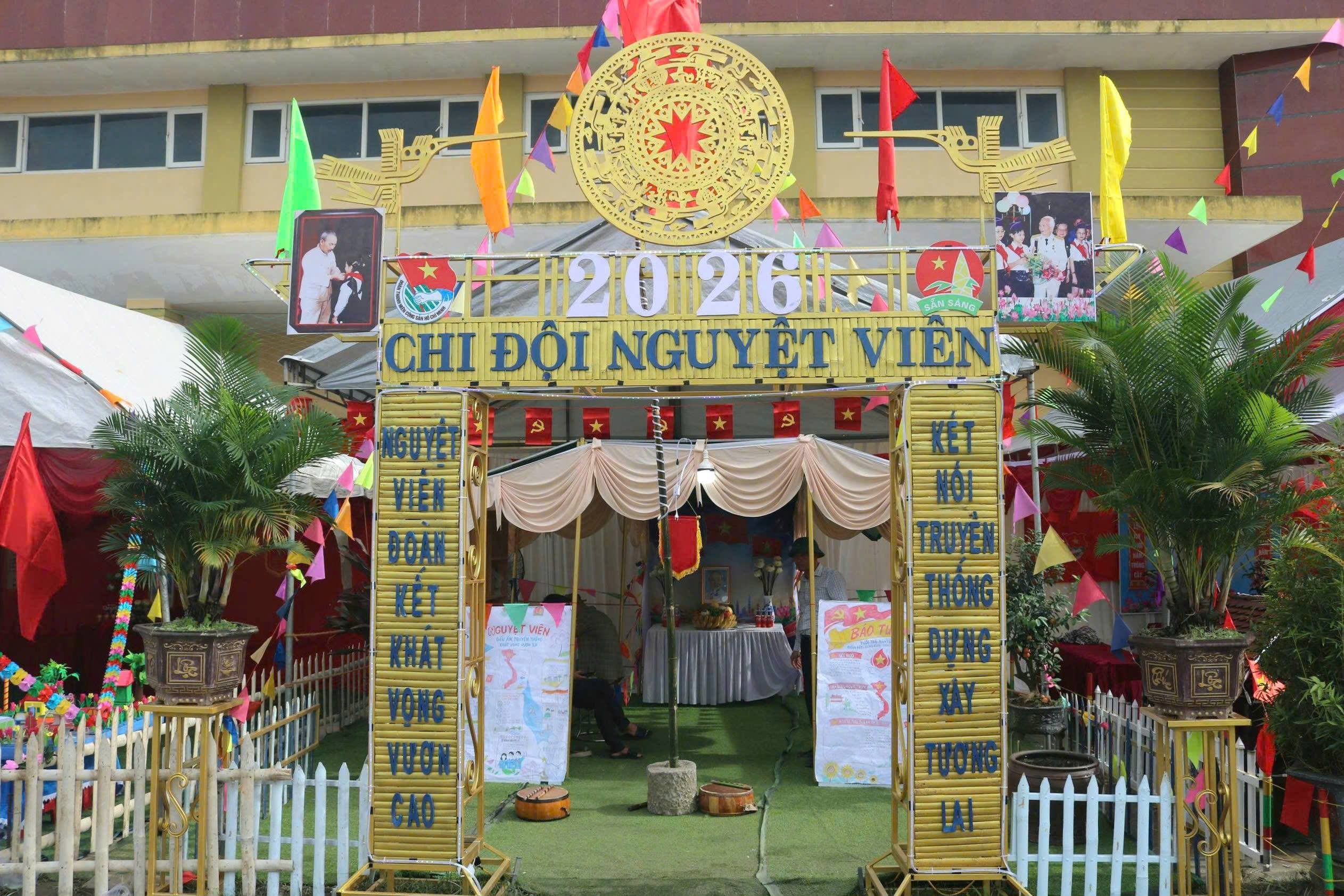 Anh-tin-bai