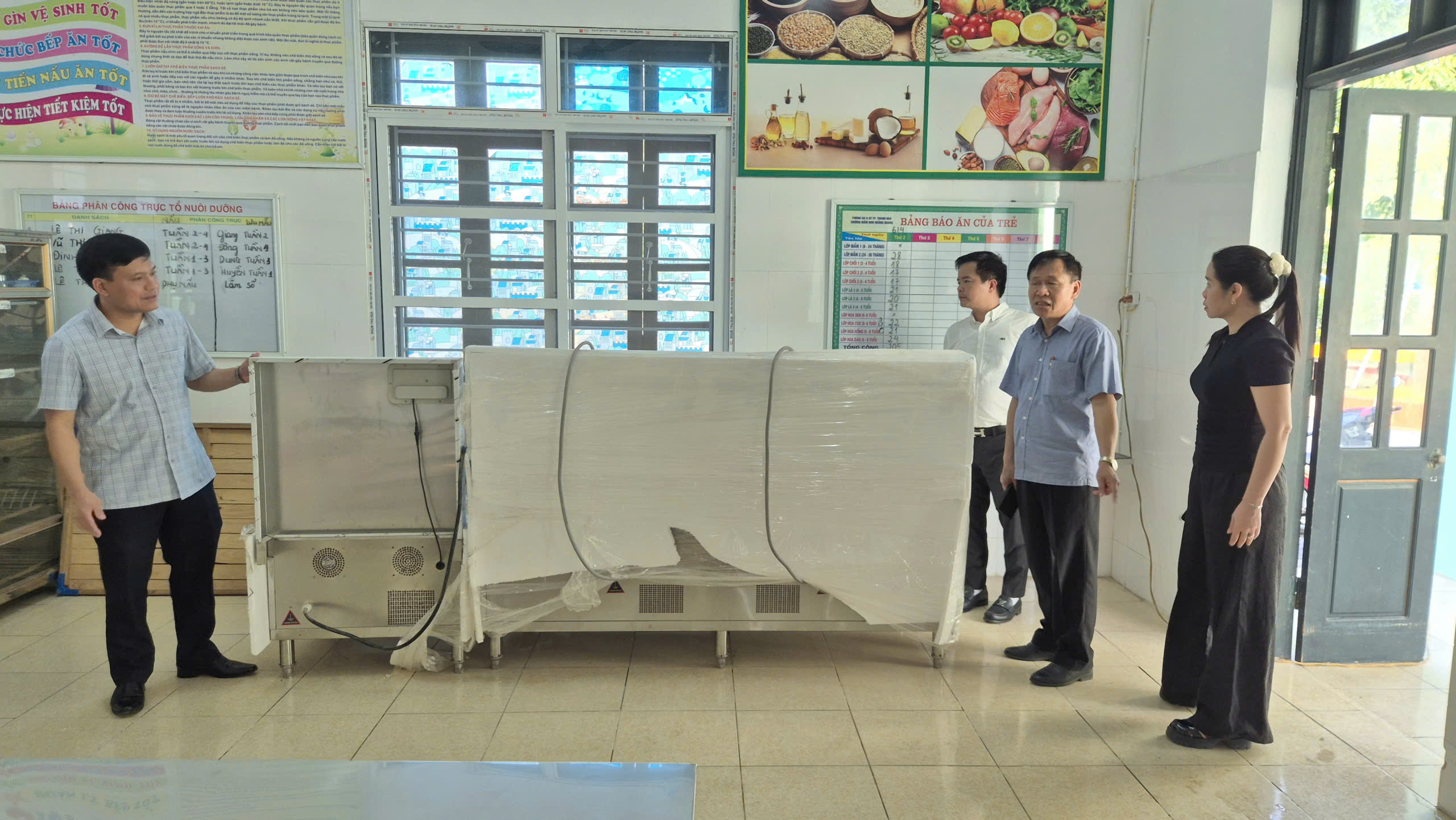 Anh-tin-bai