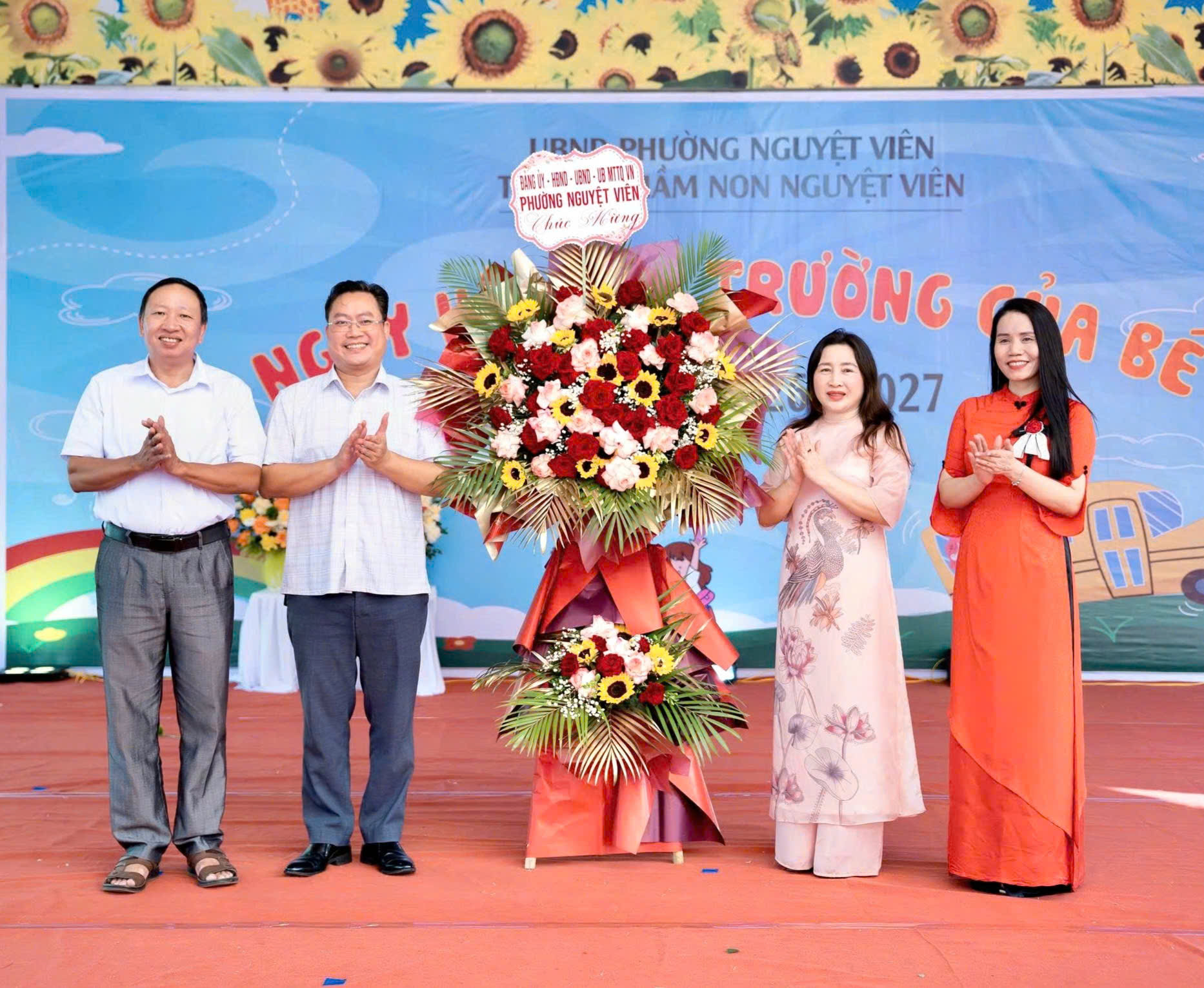 Anh-tin-bai