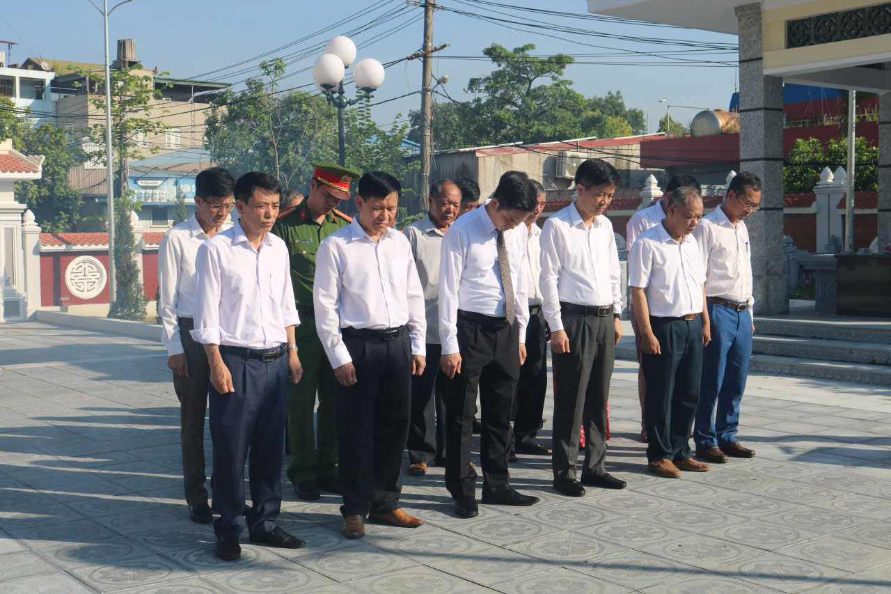 Phường Nguyệt Viên tổ chức Lễ dâng hoa, dâng hương tưởng niệm các Anh hùng liệt sĩ